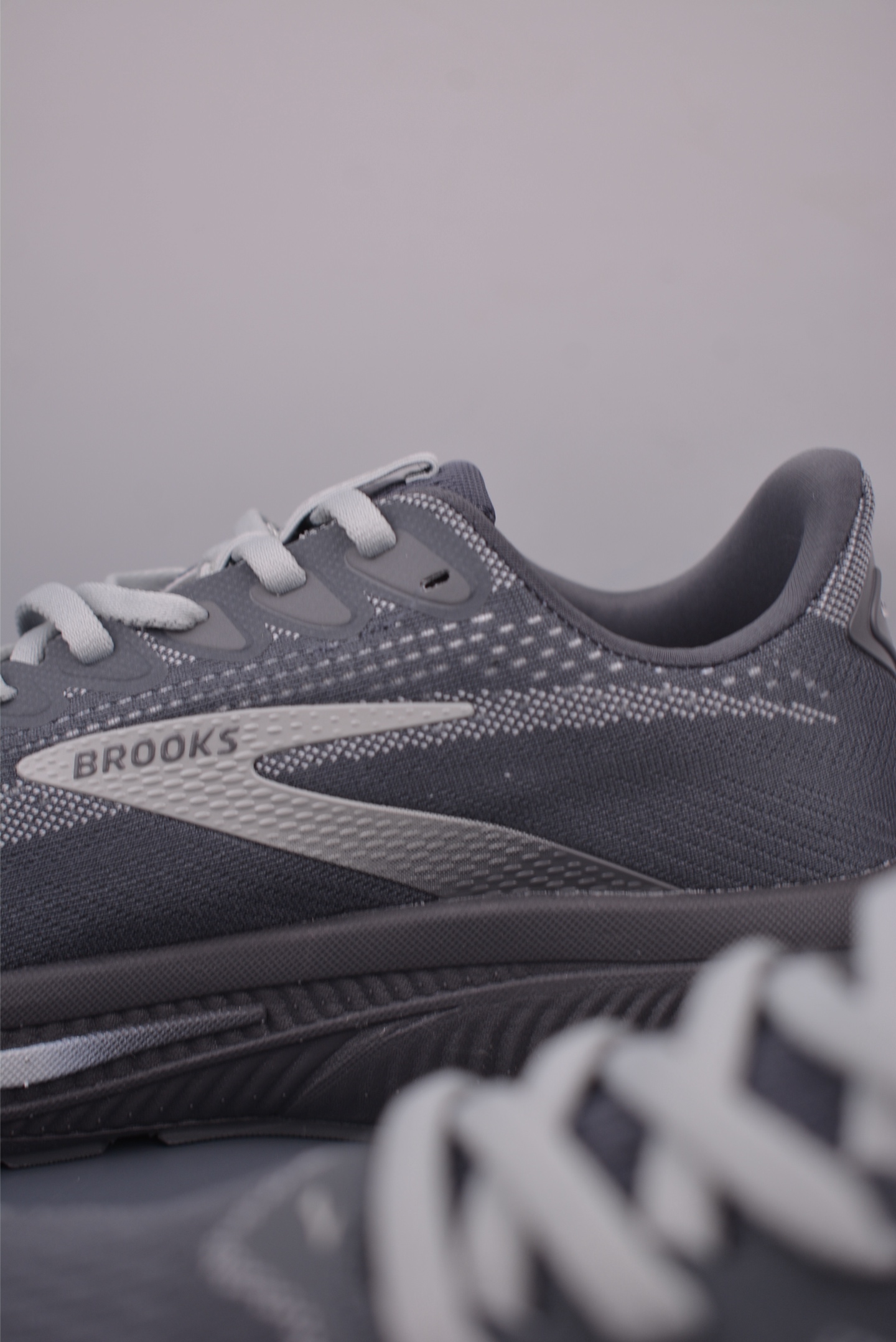 Brooks Ghost 17 Grey Running Shoes: Lightweight Comfort & Breathable Design 8 i1756078832412 444 0 7