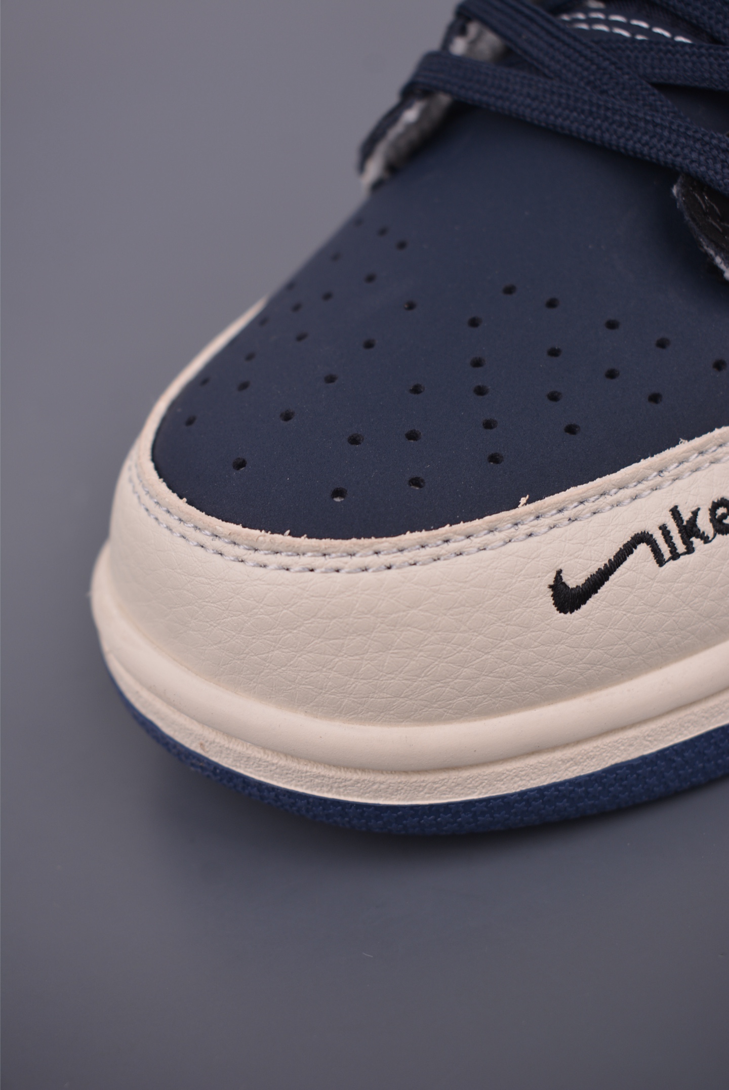Nike SB Dunk Low Stussy Collab Sneakers - Premium Quality & Comfort 7 i1756079180846 4643 0 5