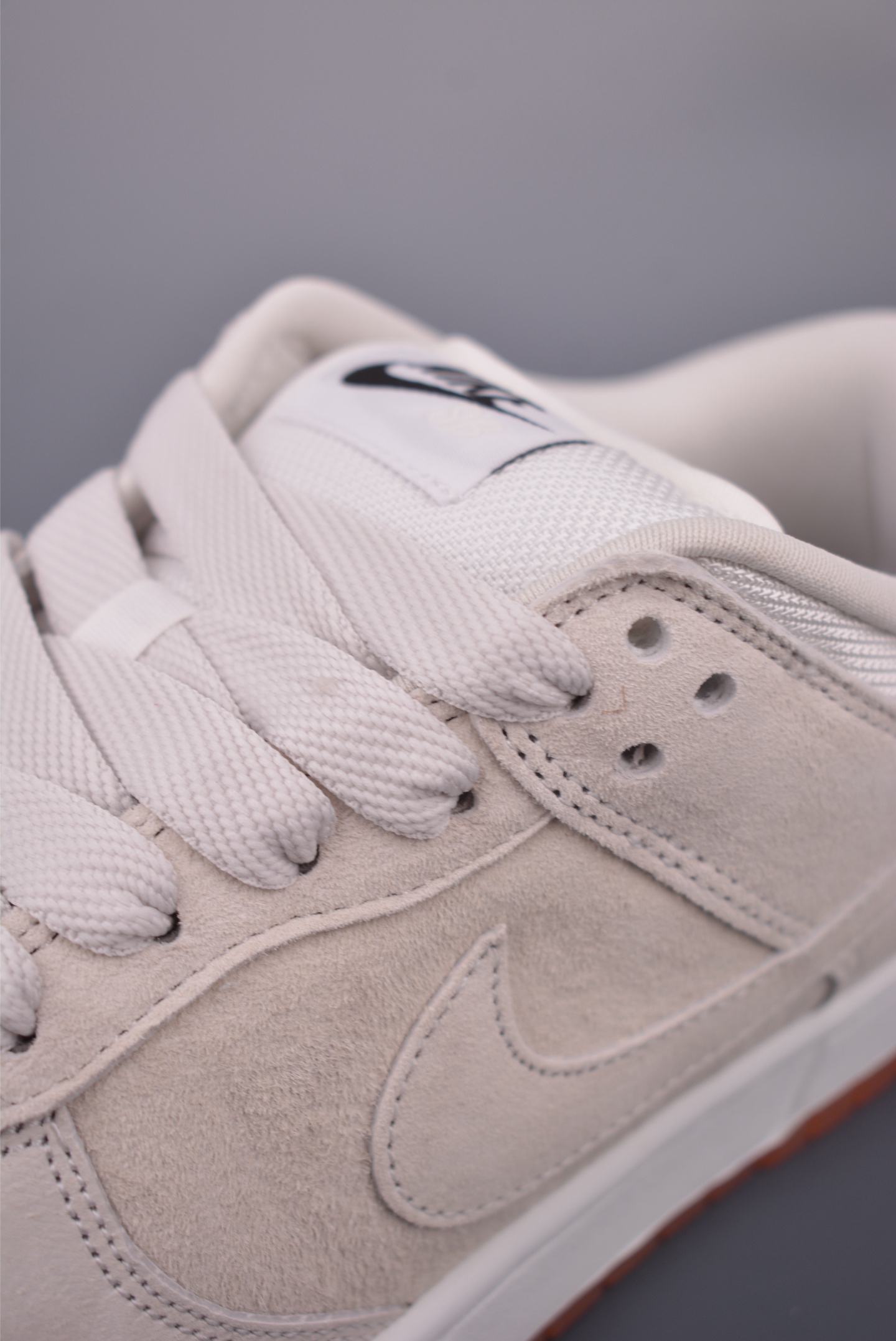 Nike SB Dunk Low Premium Leather Sneakers, Comfortable and Durable 8 i1756079253271 4499 0 6