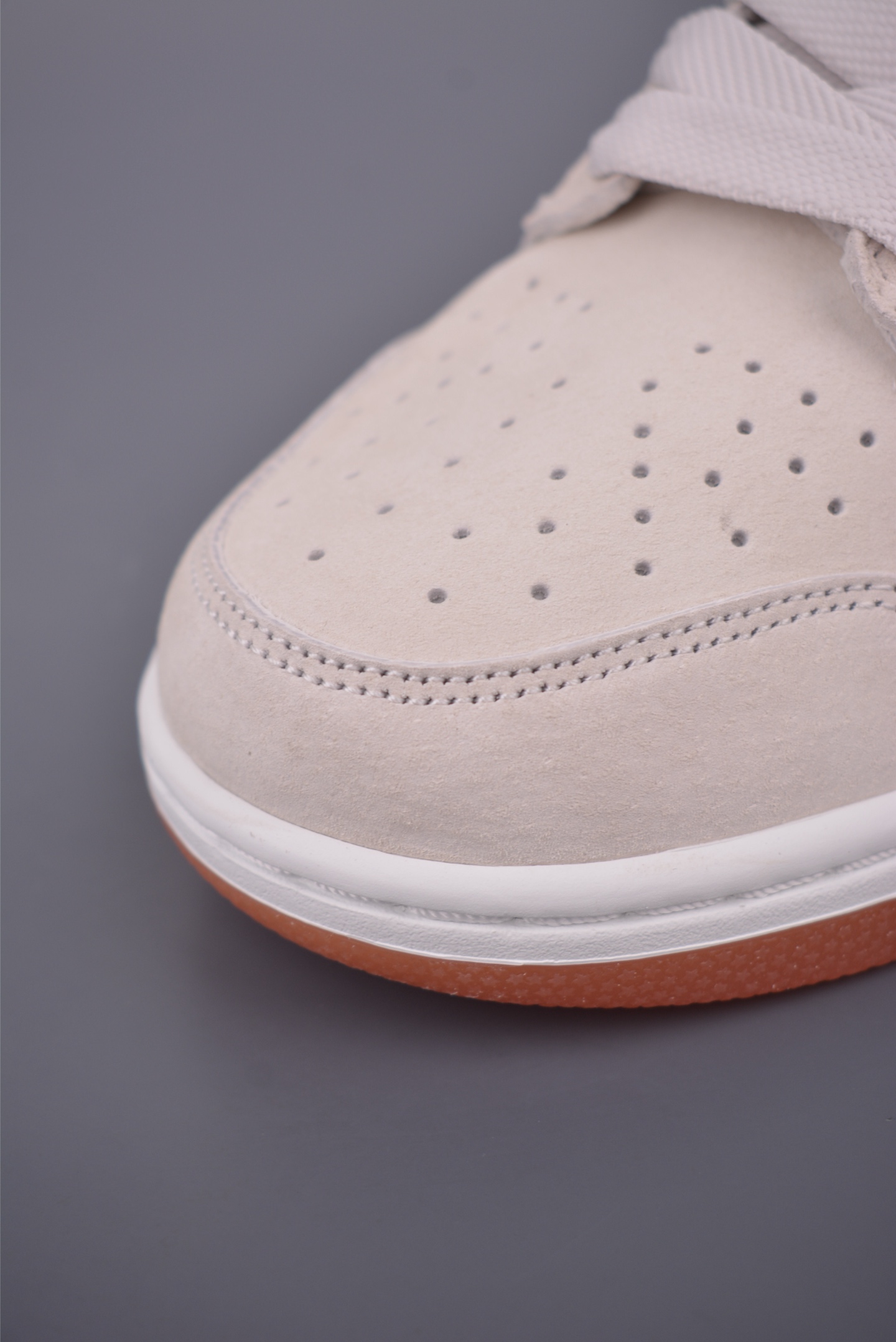 Nike SB Dunk Low Premium Leather Sneakers, Comfortable and Durable 7 i1756079253303 5175 0 5