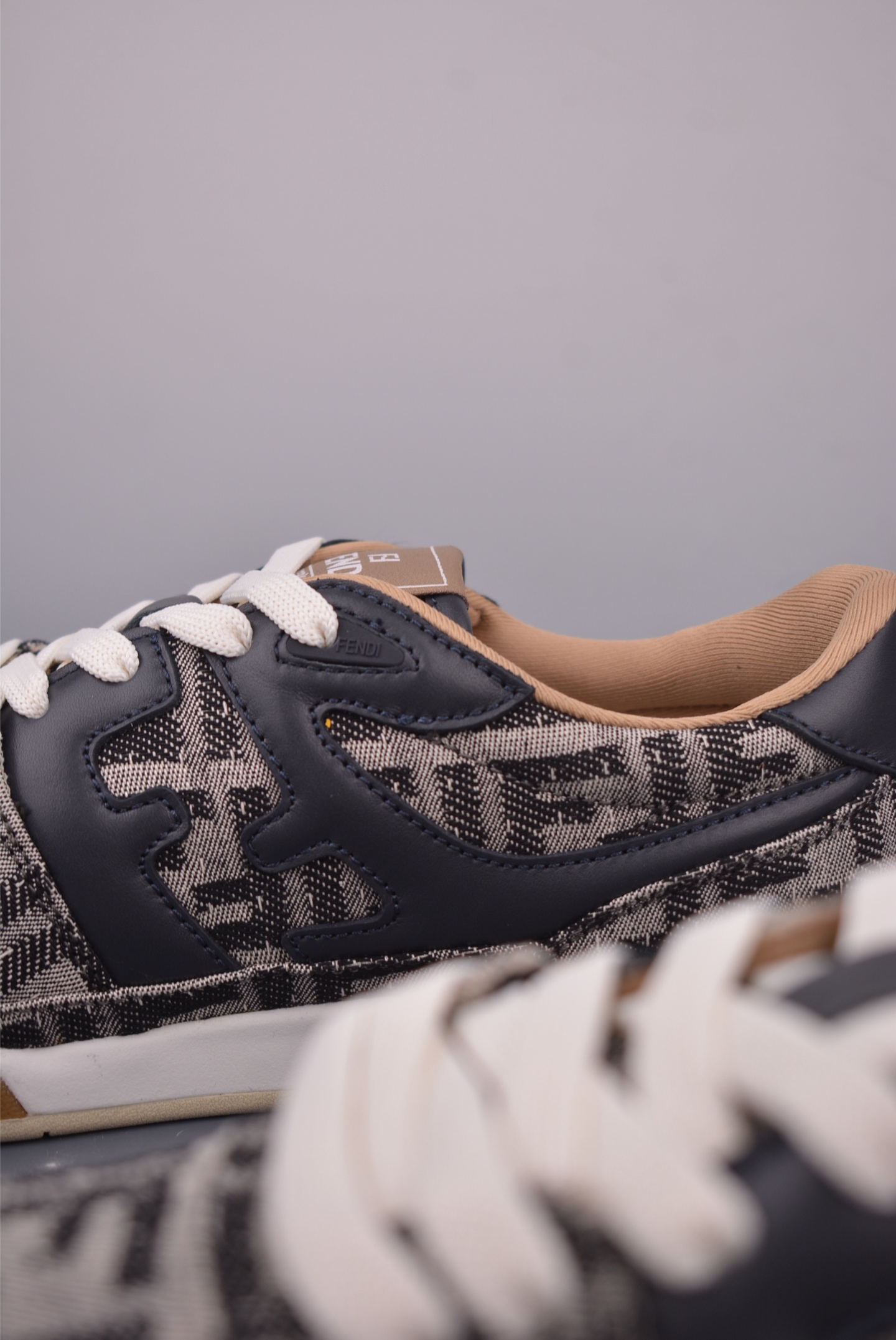 Fendi Match Sneakers Round Toe Platform Couple Casual Shoes - Style 7E1493L11 9 i1756079474862 9319 0 7