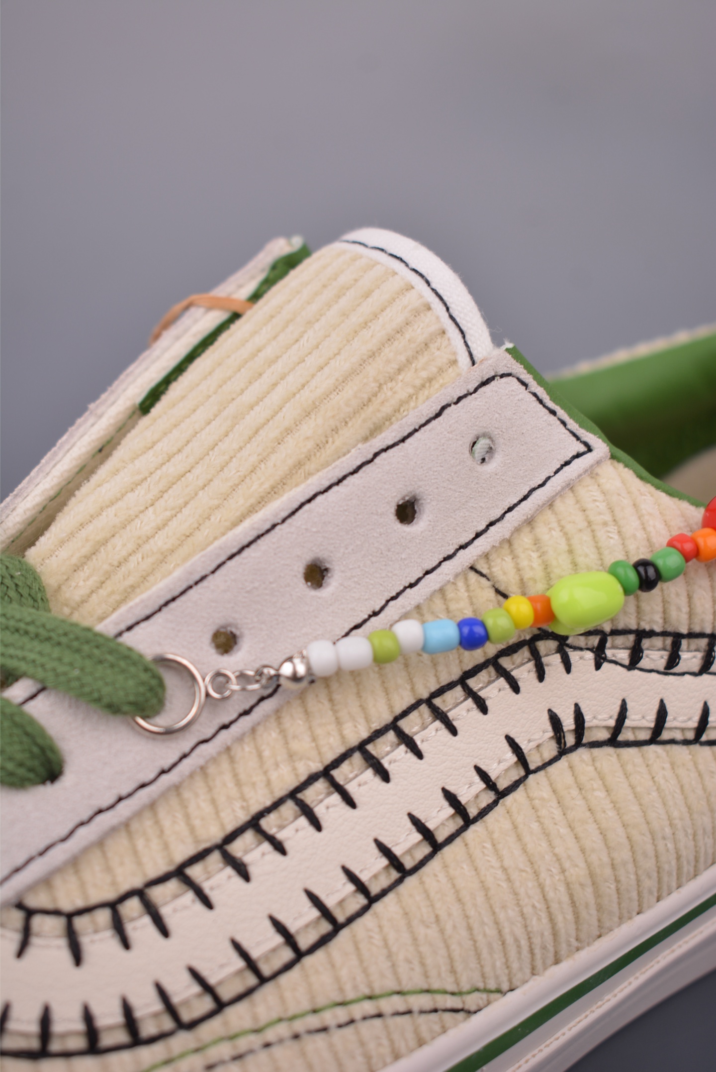 Vans Premium Old Skool Corduroy Sneakers with Bead Chain and Crystal Sole 8 i1756164365844 4963 0 6