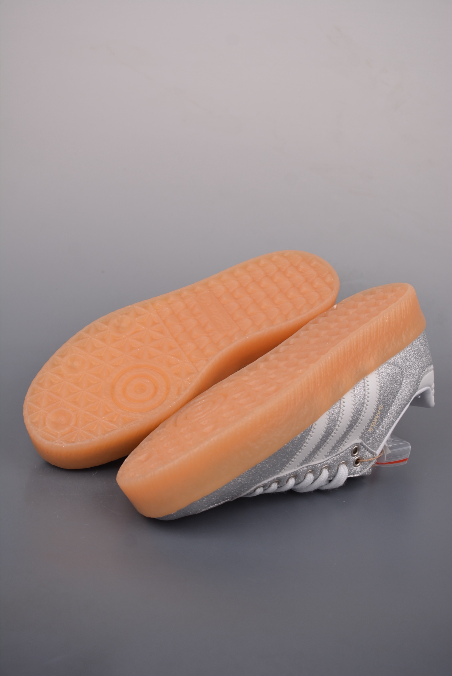 Adidas Samba Valentine Women's Platform Sneakers Glitter Silver White Shoes 3 i1756165036052 2293 0 2