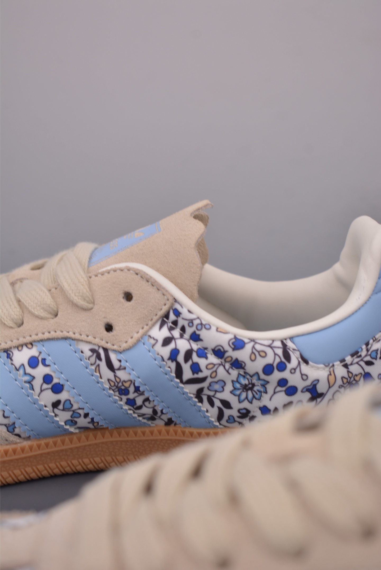 Adidas Samba OG Casual Sneakers - Floral Accents, Classic Style, Comfort Fit 8 i1756165233145 1643 0 7