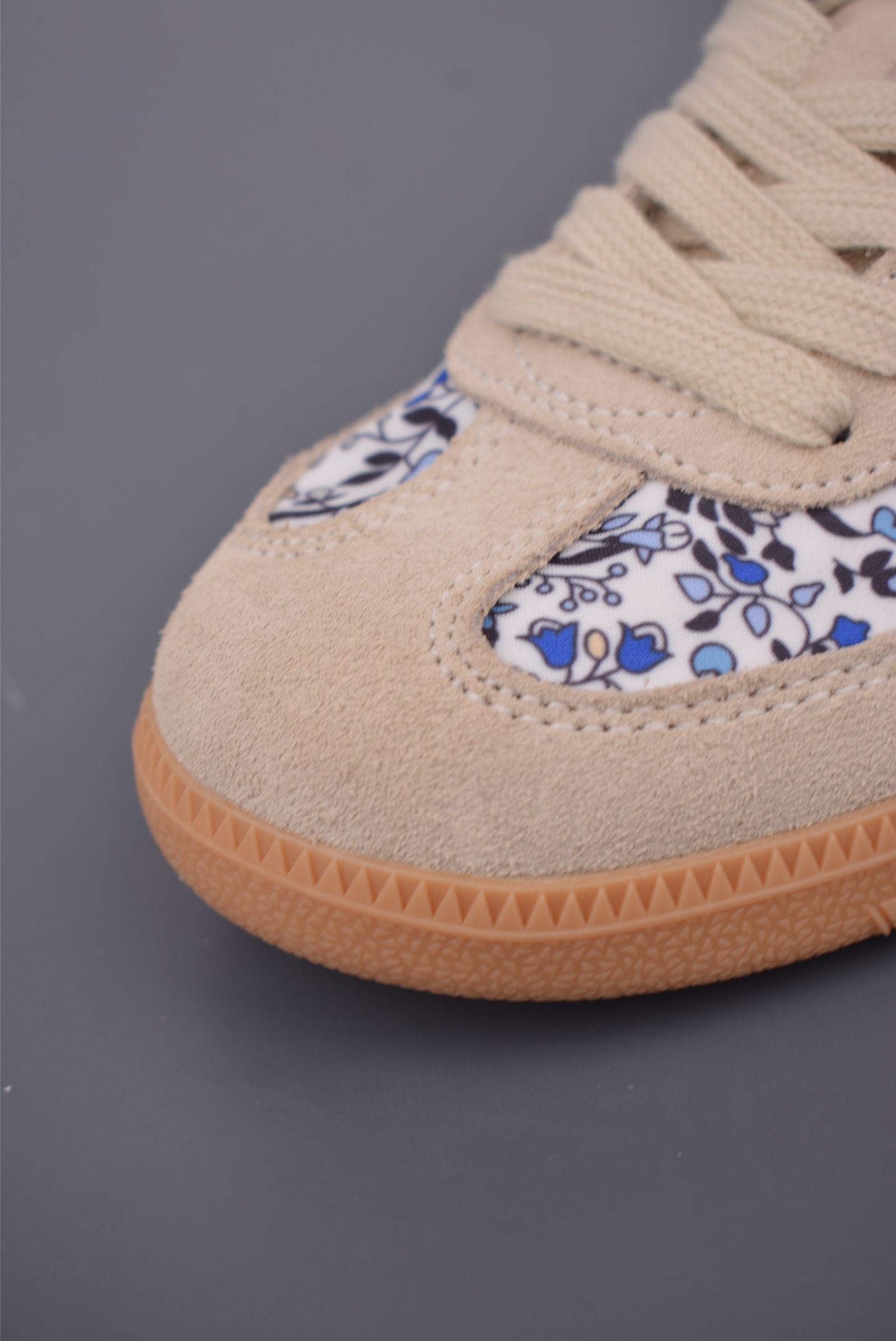 Adidas Samba OG Casual Sneakers - Floral Accents, Classic Style, Comfort Fit 6 i1756165233183 7340 0 5