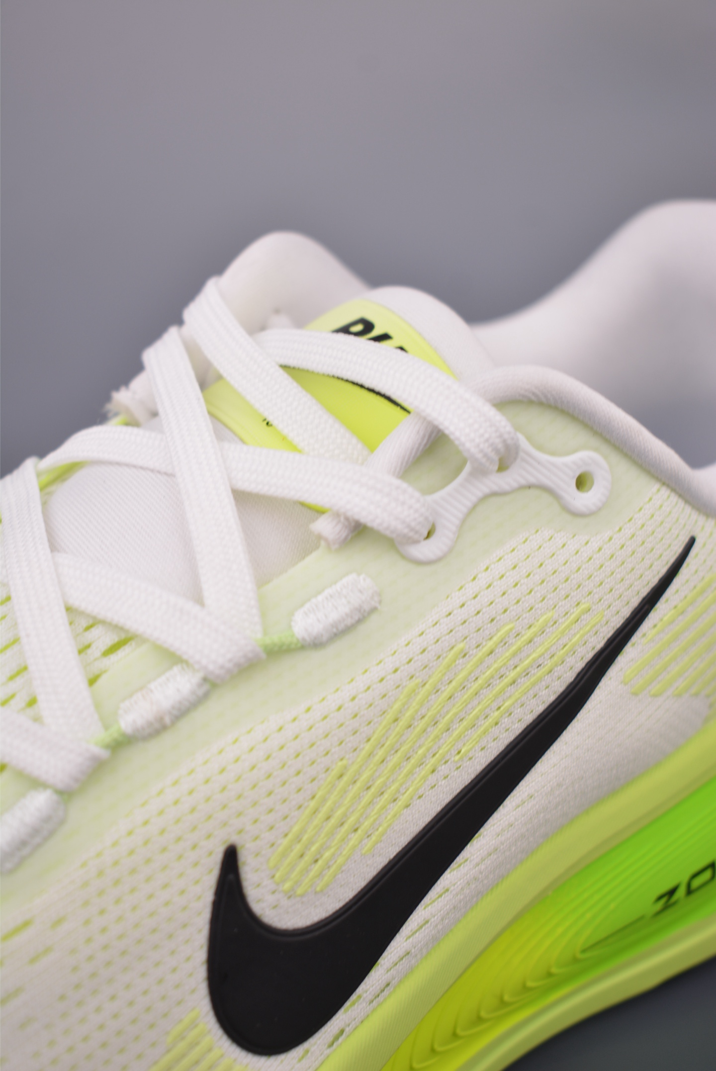 Nike Air Zoom Vomero 18 Running Shoes - Enhanced Cushioning & Comfort 7 i1756165431970 3022 0 6