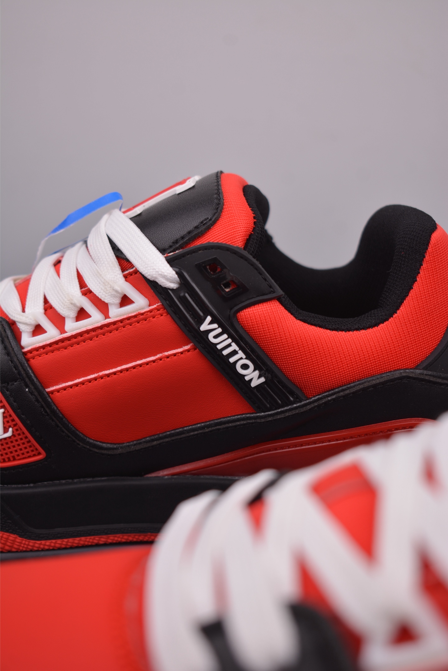 Louis Vuitton 2021s Trainer Limited Edition Sneakers - Red/Black 9 i1756165988555 9899 0 7