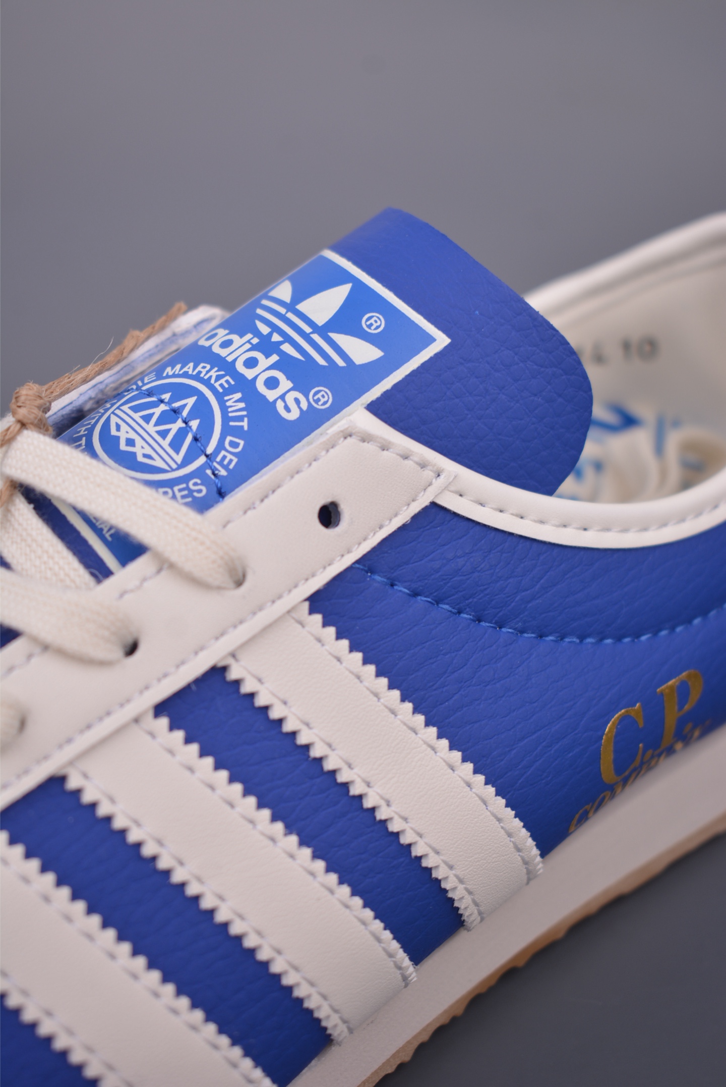 Adidas Originals Denim Italia Spzl Low-Top Sneakers - Blue/White, Durable & Stylish 8 i1756166074448 5077 0 6