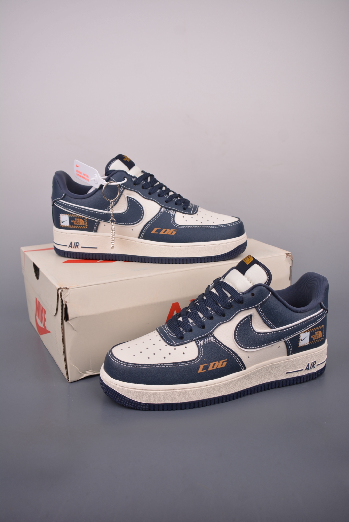 Nike Air Force 1 Low The North Face CDG Sneakers - Limited Edition 5 i1756166438174 7084 0 4