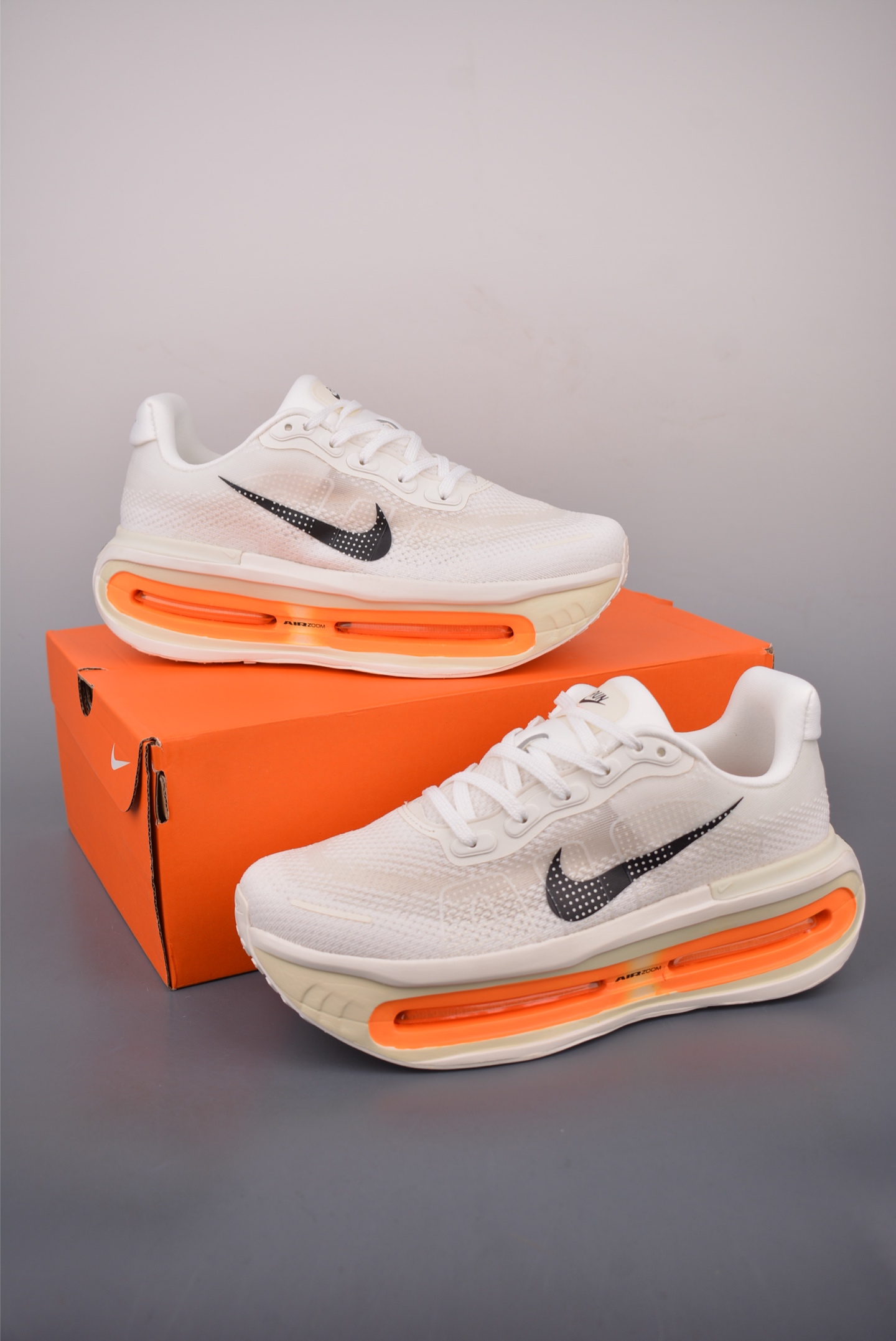 Nike Vomero Premium Air Cushion Running Shoes - Comfortable, Stylish, and Durable 5 i1756247542022 1093 0 4