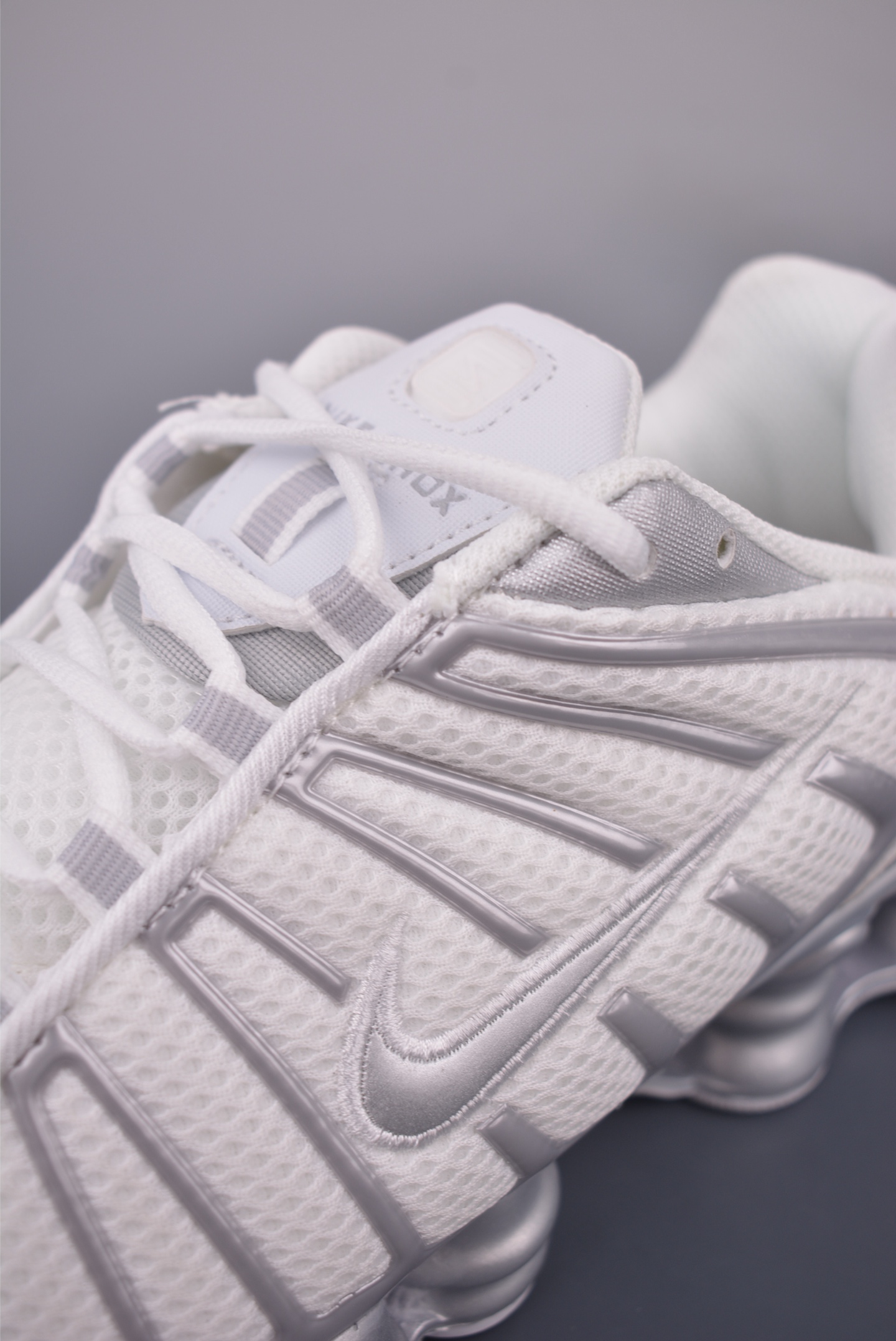Nike Air Max DN Retro Running Shoes with Air Cushion - White/Silver 7 i1756247817113 6153 0 6