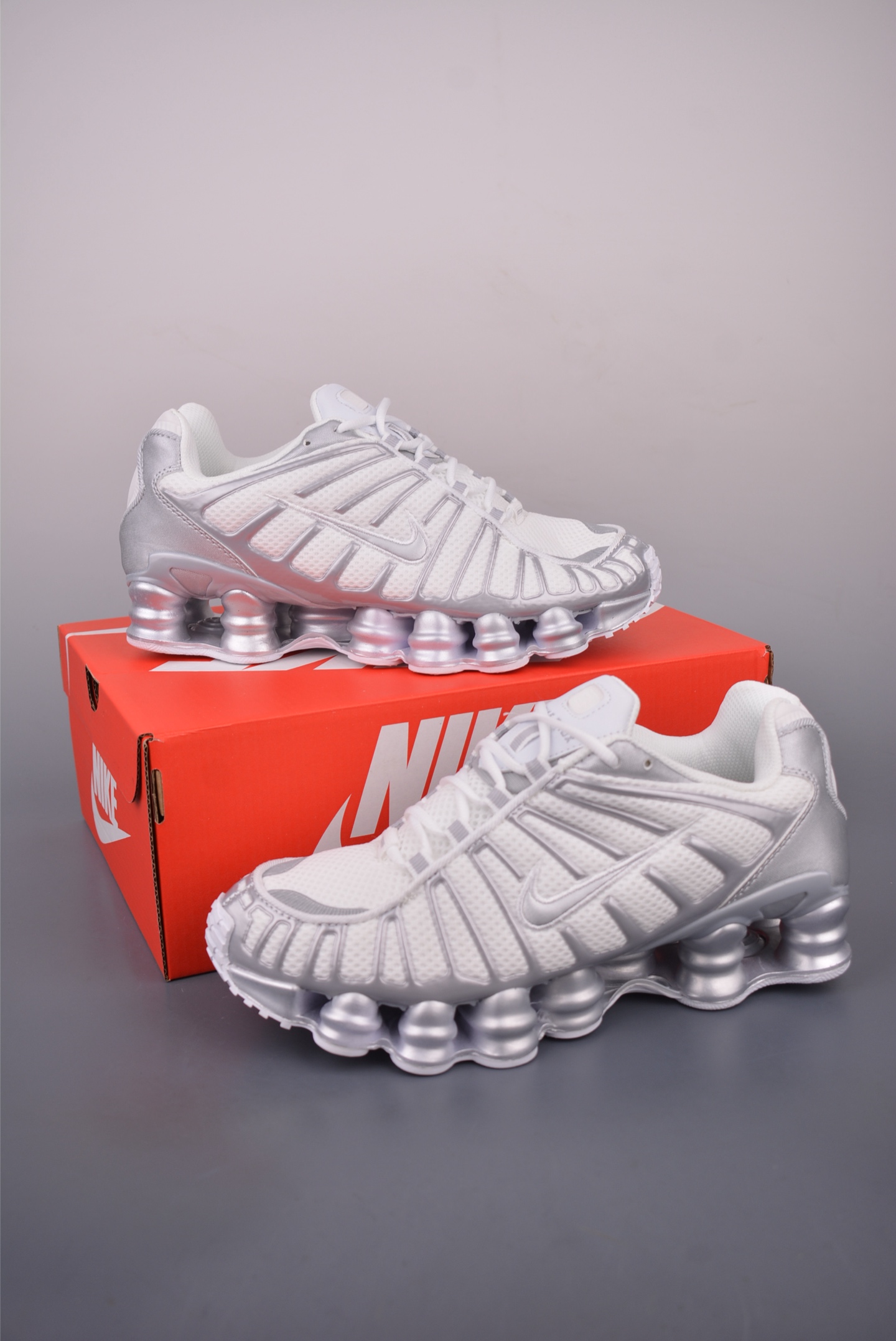Nike Air Max DN Retro Running Shoes with Air Cushion - White/Silver 5 i1756247817202 9545 0 4