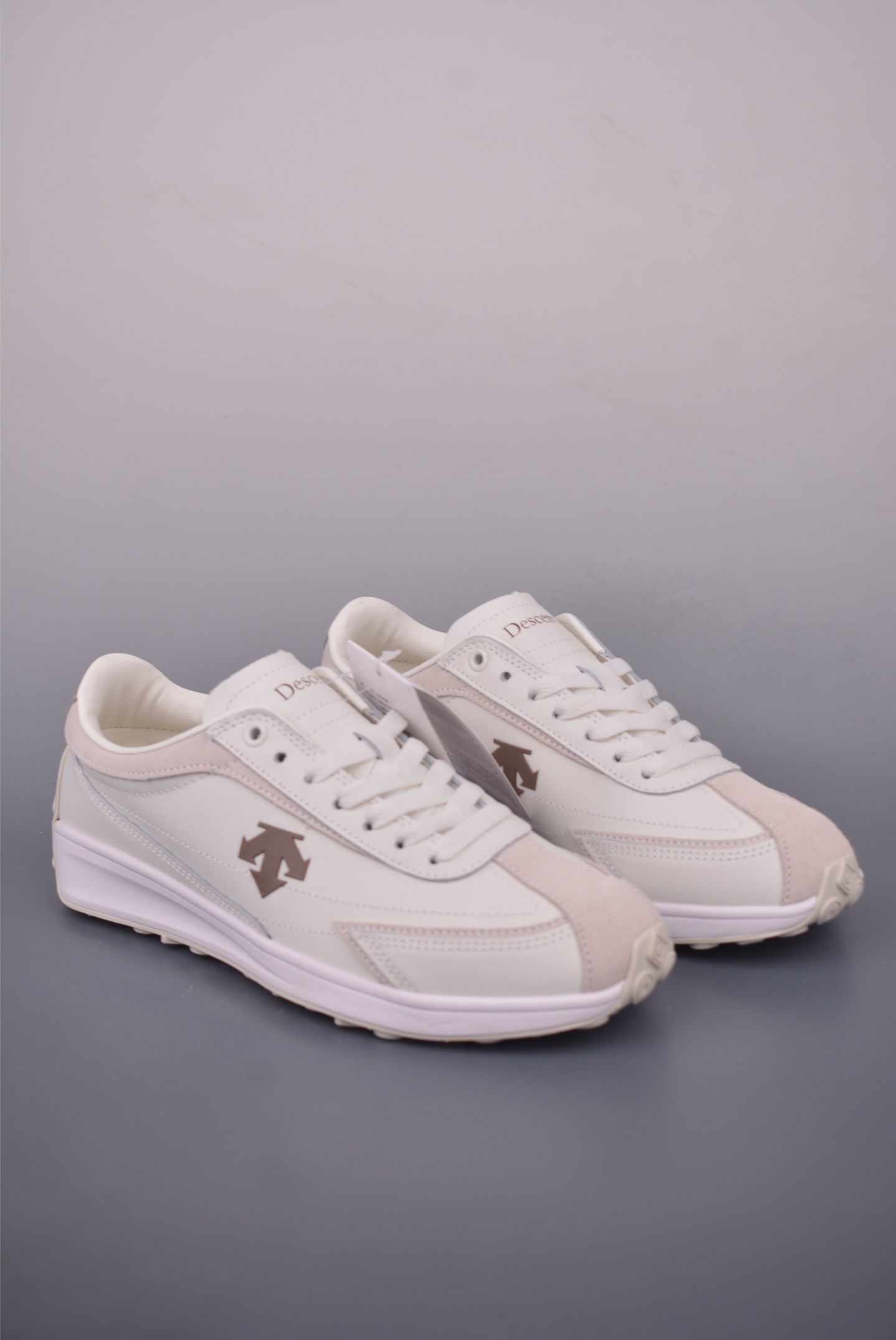 Descente CHRON RACER Retro Fashion Sneakers, Leather Upper, Stylish and Versatile 2 i1756248014433 1406 0 0
