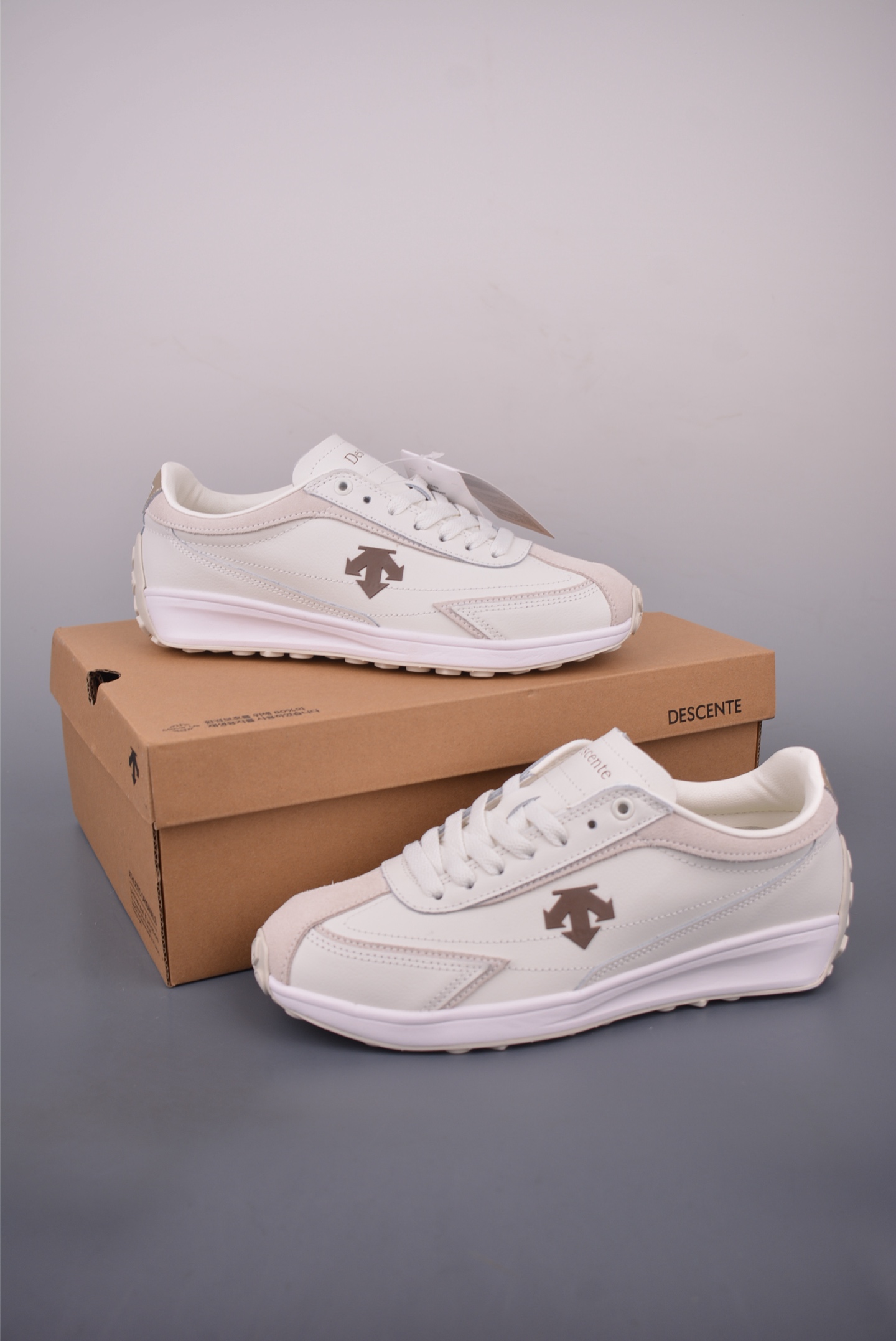Descente CHRON RACER Retro Fashion Sneakers, Leather Upper, Stylish and Versatile 6 i1756248016086 3081 0 4