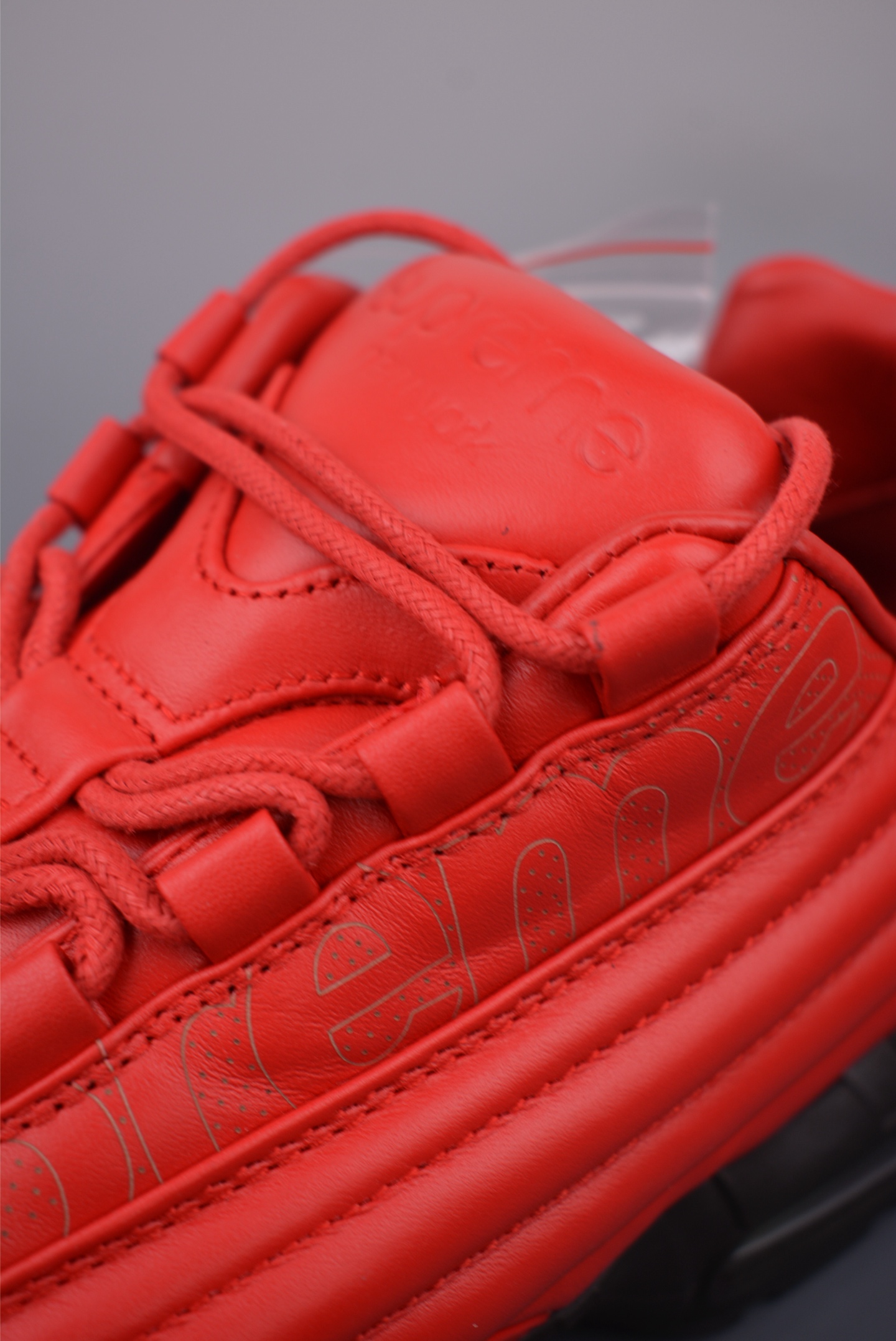 Nike Air Max 95 LUX Supreme Red Running Shoes, Air Cushioning and Comfort 8 i1756248241387 3189 0 6