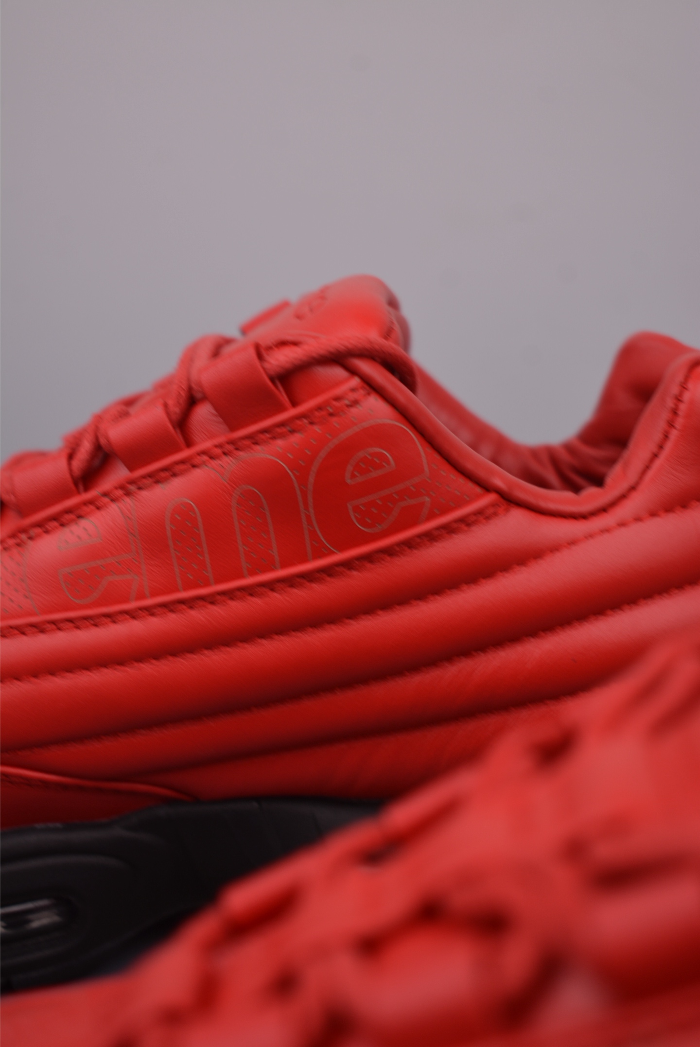 Nike Air Max 95 LUX Supreme Red Running Shoes, Air Cushioning and Comfort 9 i1756248243165 6804 0 7