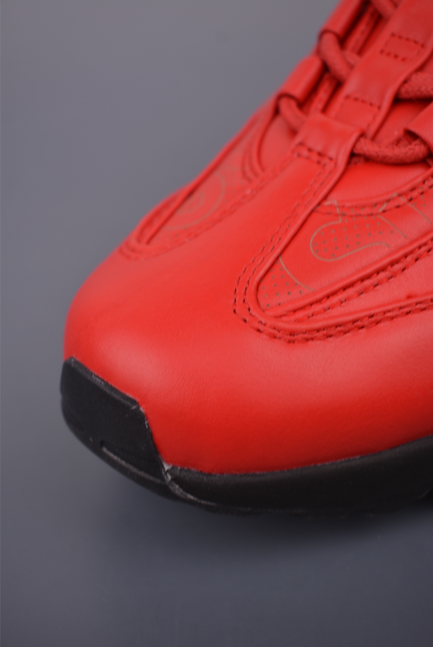 Nike Air Max 95 LUX Supreme Red Running Shoes, Air Cushioning and Comfort 7 i1756248243193 347 0 5