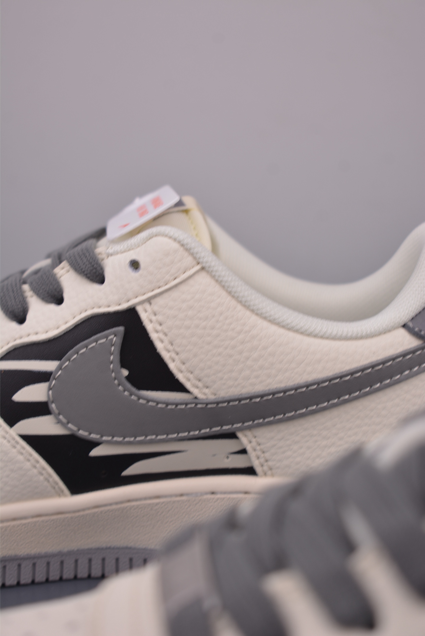 Nike Air Force 1 Low Supreme Collab Sneakers - Premium Edition 9 i1756248398063 4927 0 7