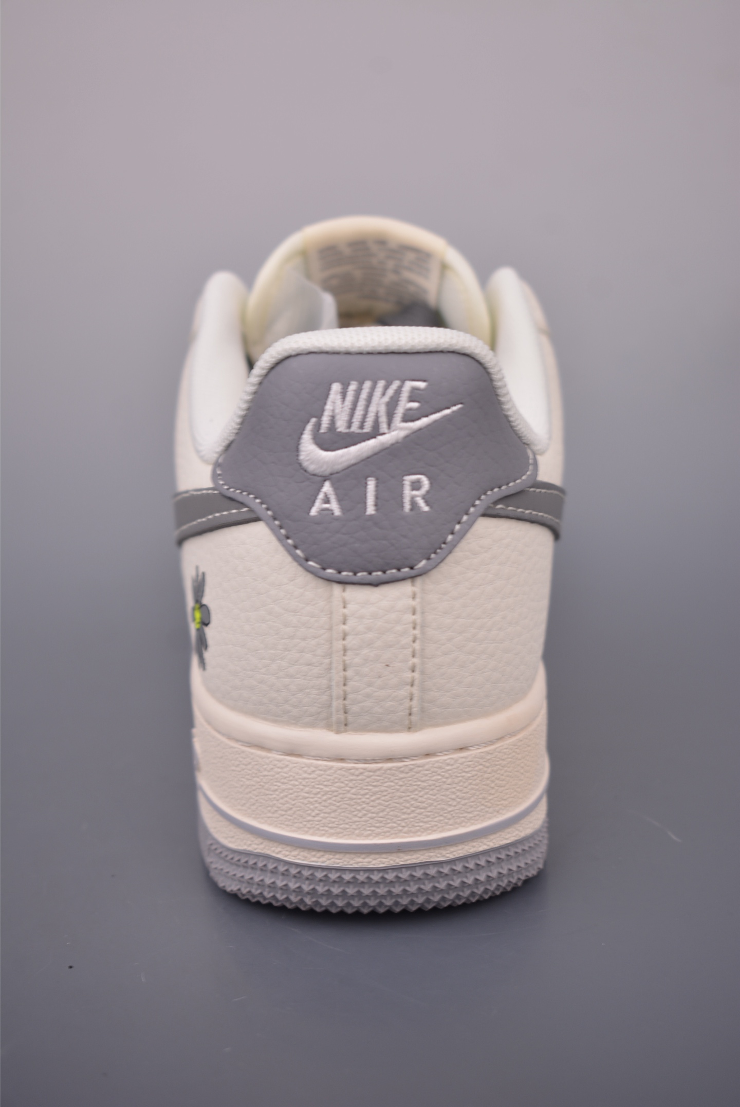 Nike Air Force 1 Low Supreme Collab Sneakers - Premium Edition 5 i1756248400212 8661 0 3