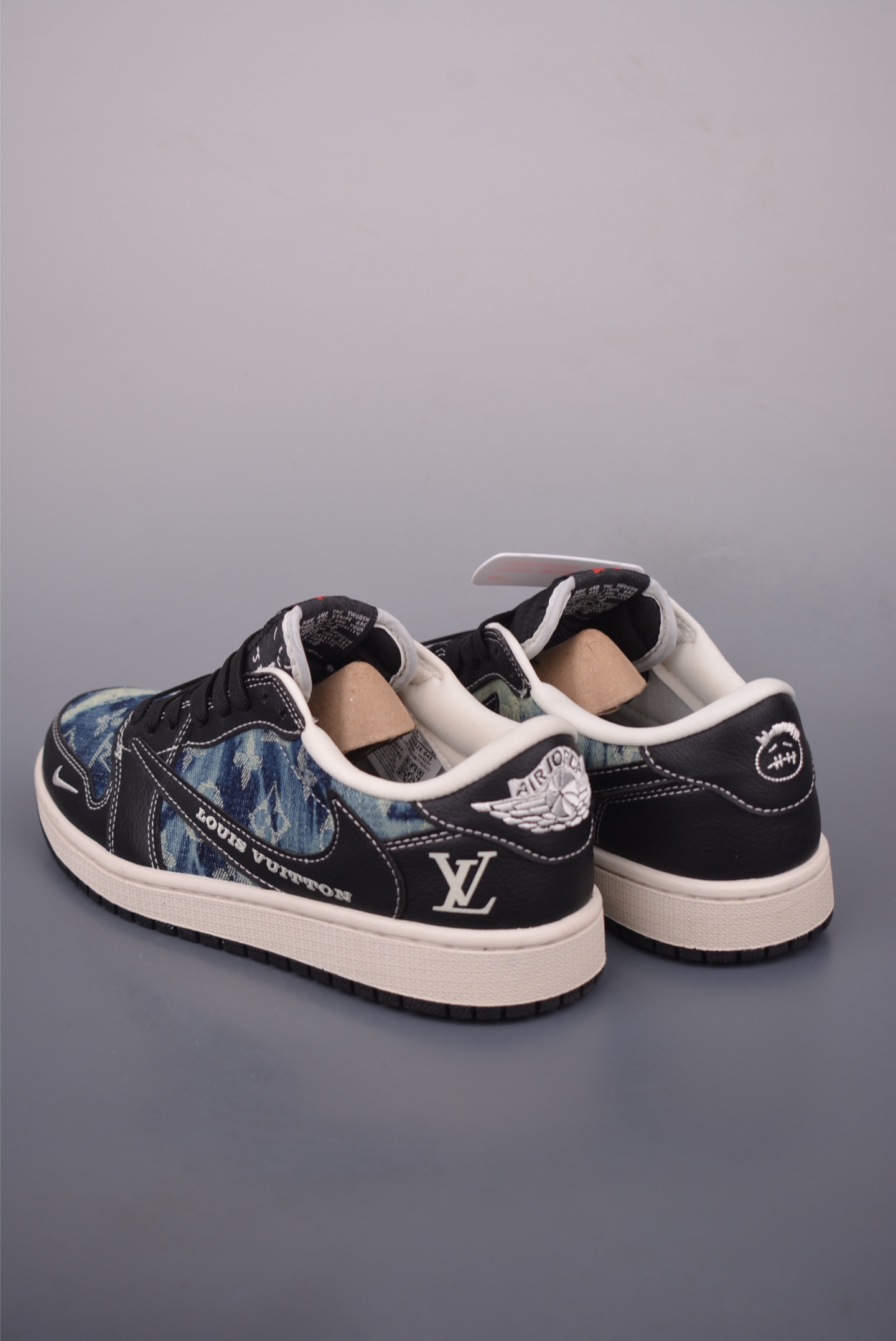 Fragment x Travis Scott x Louis Vuitton Air Jordan 1 Low Sneakers 2 i1756248436366 2344 0 1