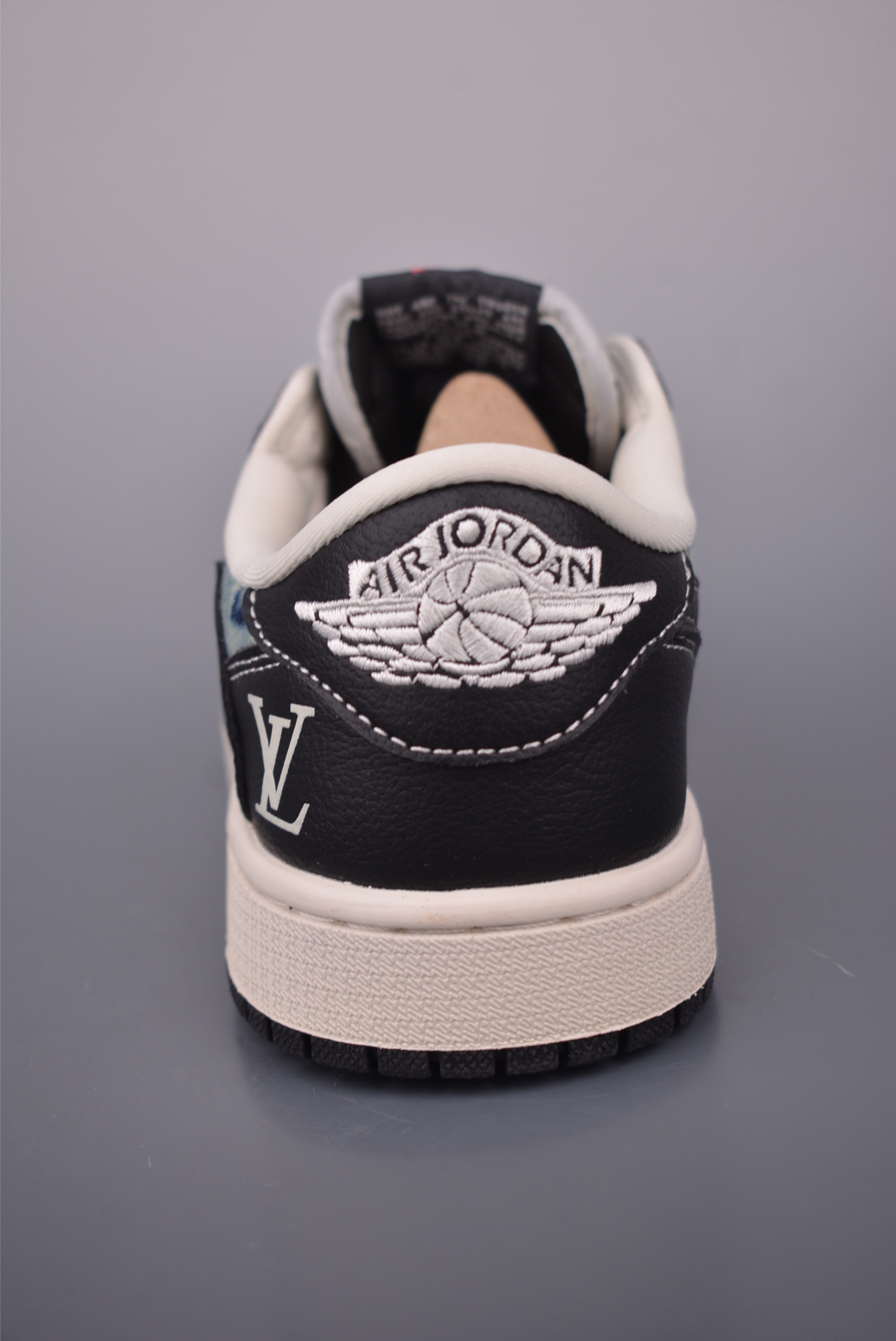 Fragment x Travis Scott x Louis Vuitton Air Jordan 1 Low Sneakers 4 i1756248436397 1745 0 3