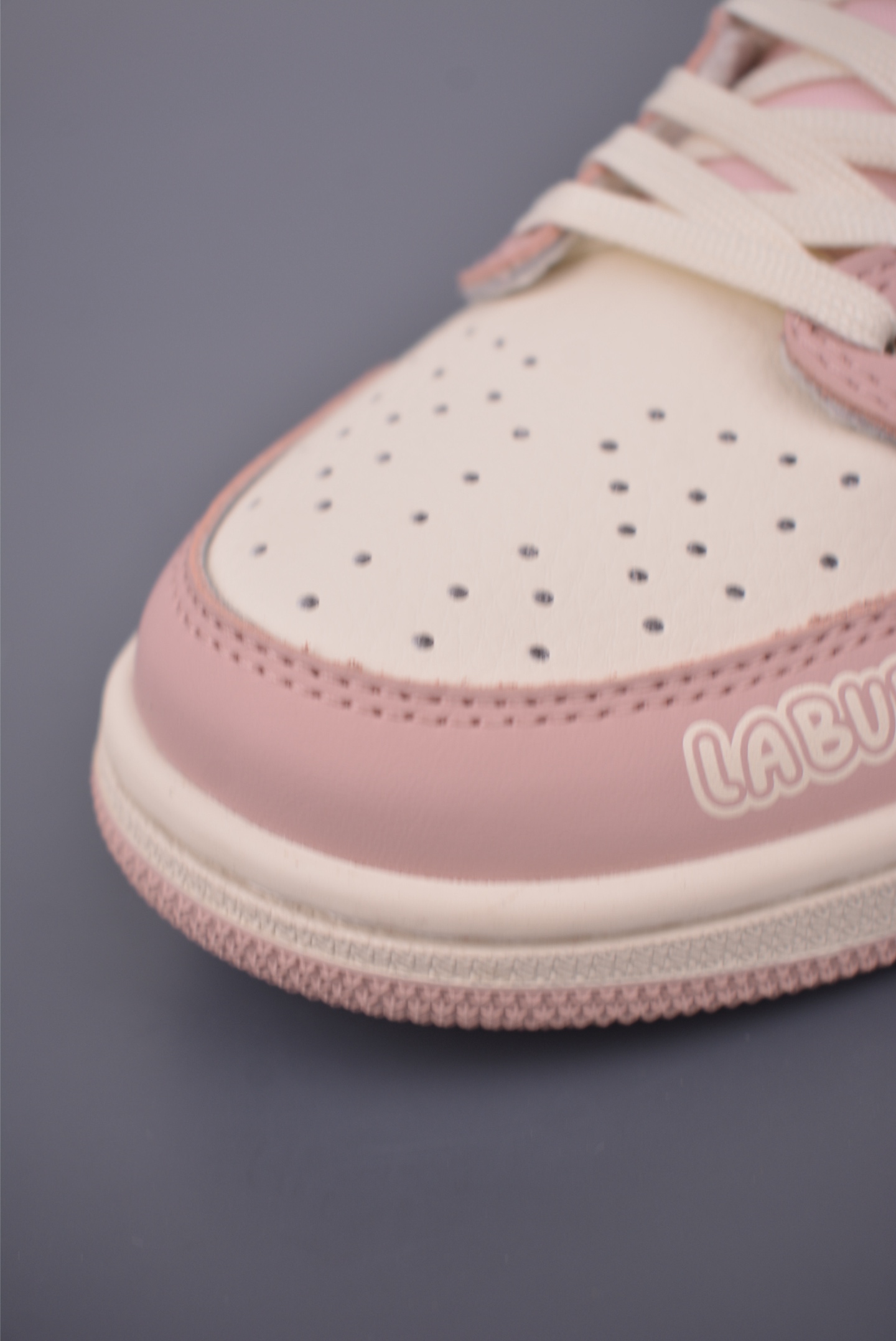 Fragment x Travis Scott x Labubu Air Jordan 1 Low 三方联名倒钩 LD2028-057