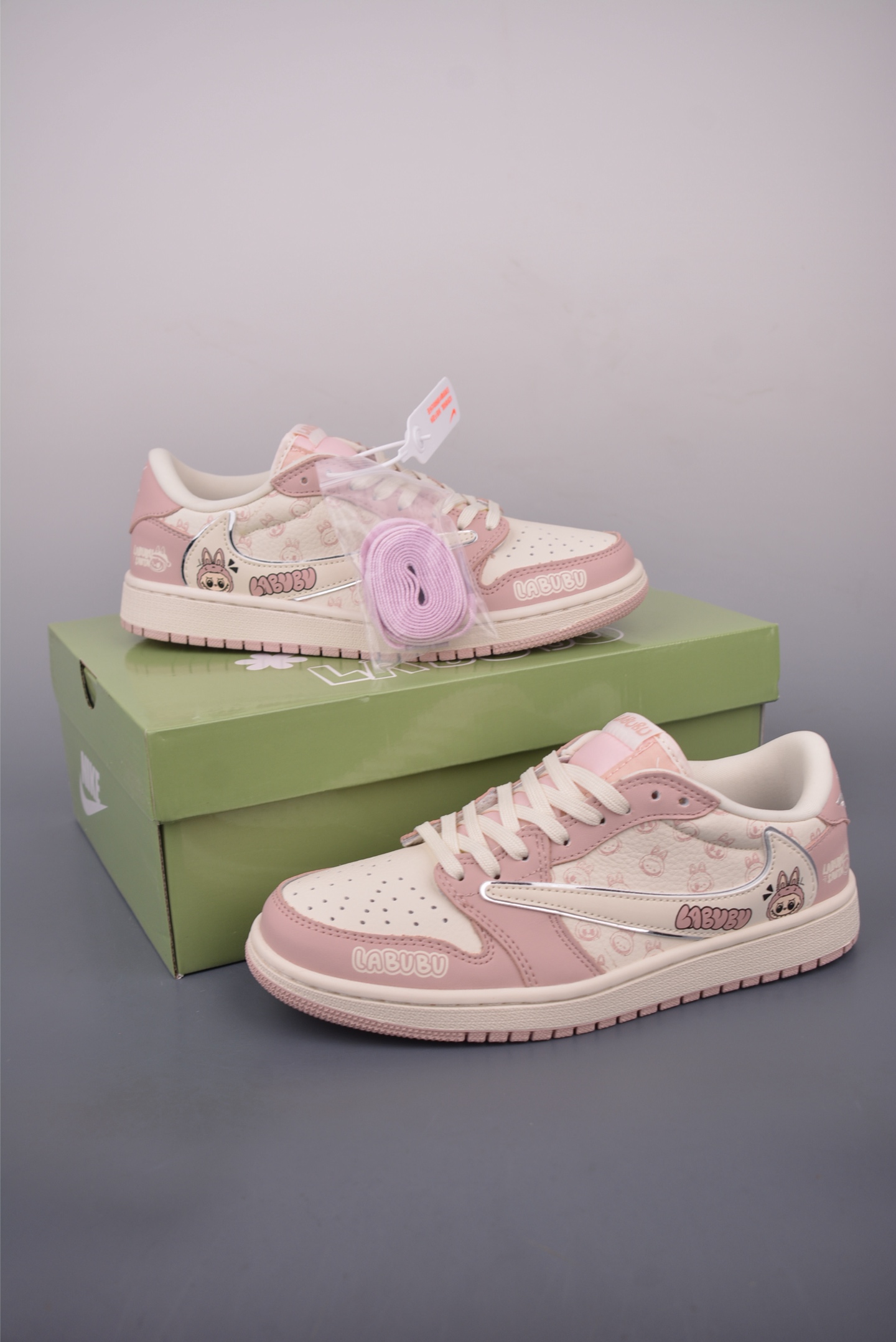 Fragment x Travis Scott x Labubu Air Jordan 1 Low 三方联名倒钩 LD2028-057