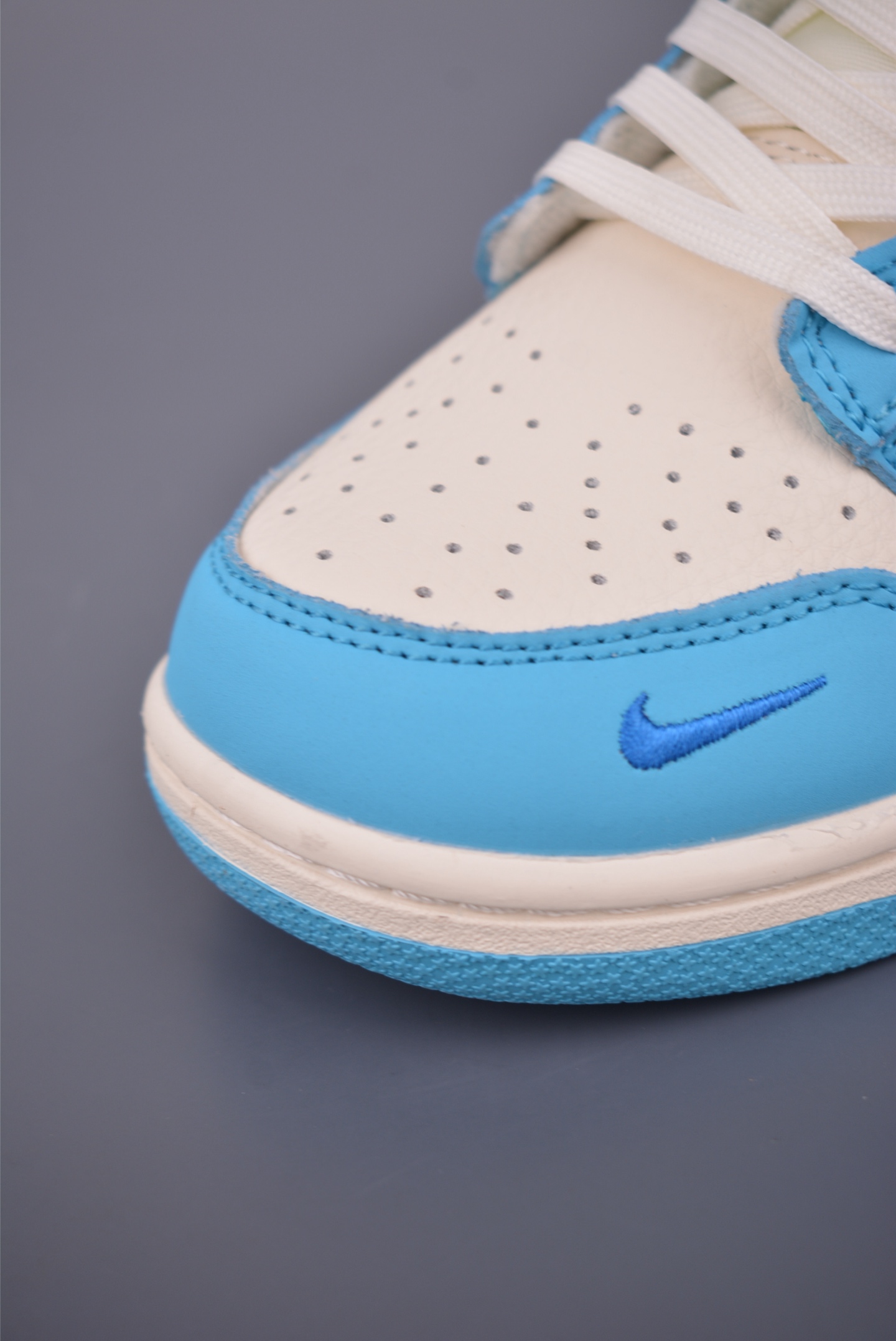 Nike SB Dunk Low Labubu Collab Premium Leather Sneakers - Sky Blue/White 7 i1756248557155 9833 0 5