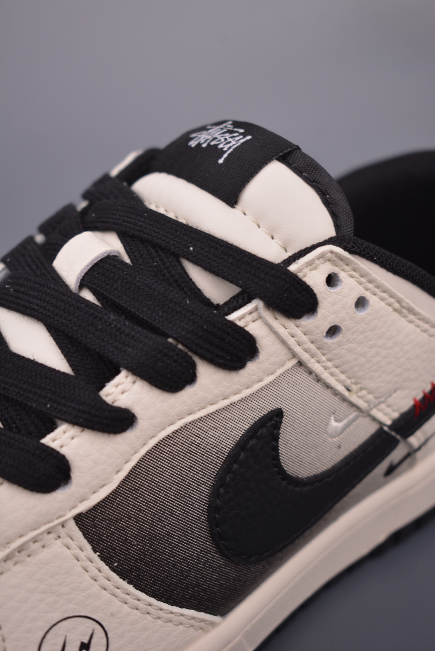 Nike SB Dunk Low Stussy: Premium Comfort, Exclusive Design, and Lasting Style 8 i1756248635563 1738 0 6