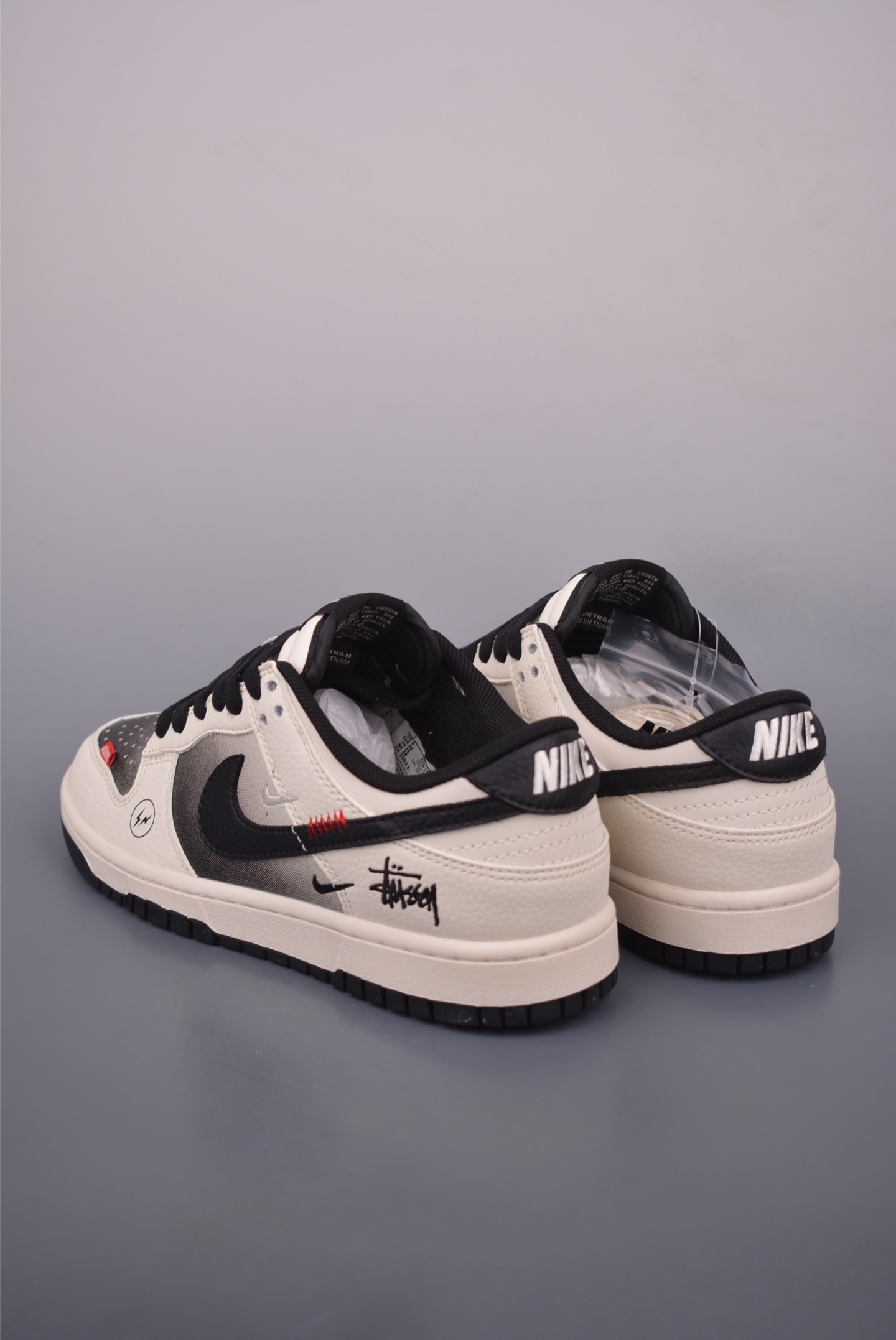 Nike SB Dunk Low Stussy: Premium Comfort, Exclusive Design, and Lasting Style 3 i1756248635635 8915 0 1
