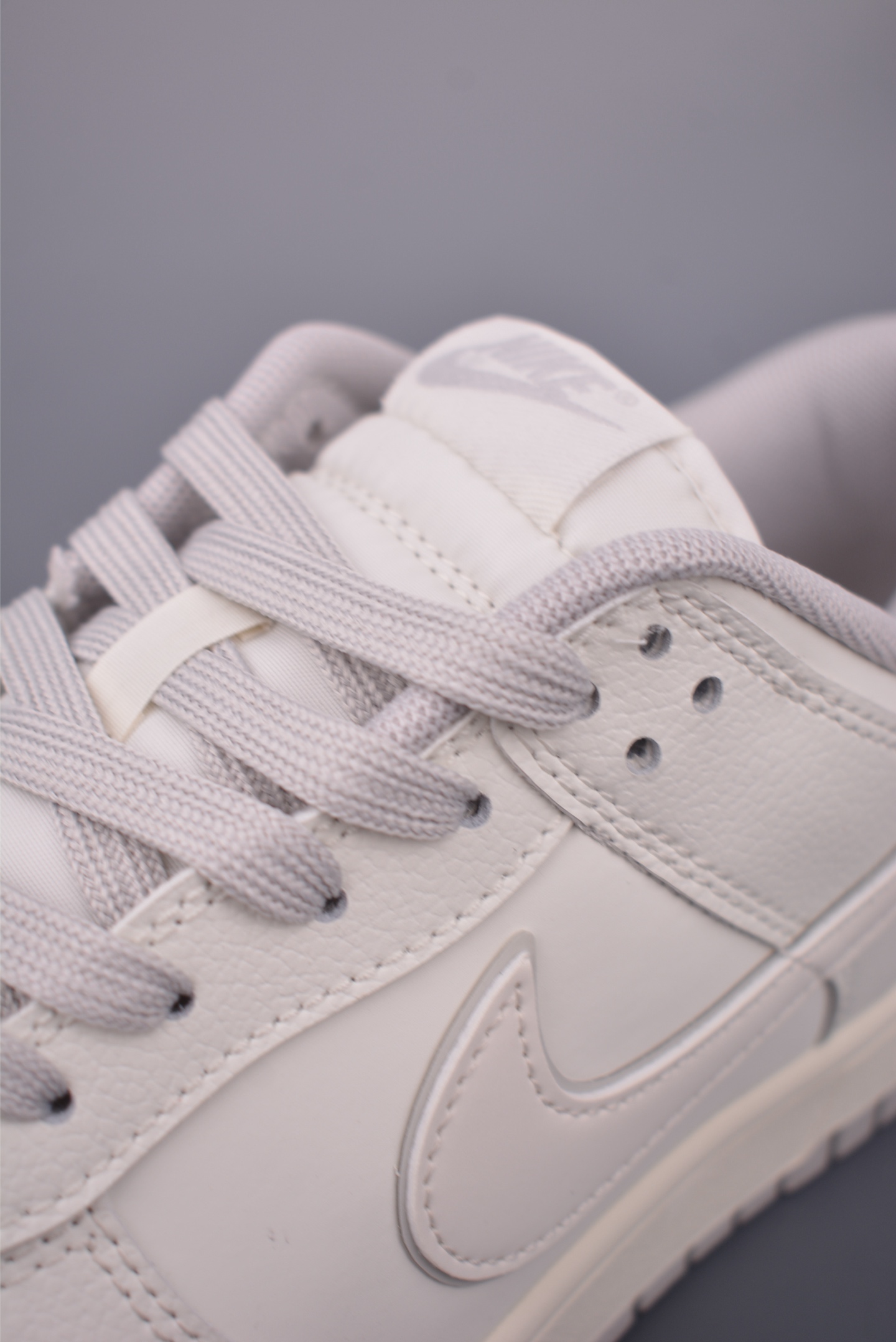 Nike SB Dunk Low Premium Leather Sneakers Casual Shoes - Style & Comfort 7 i1756248748275 4511 0 6