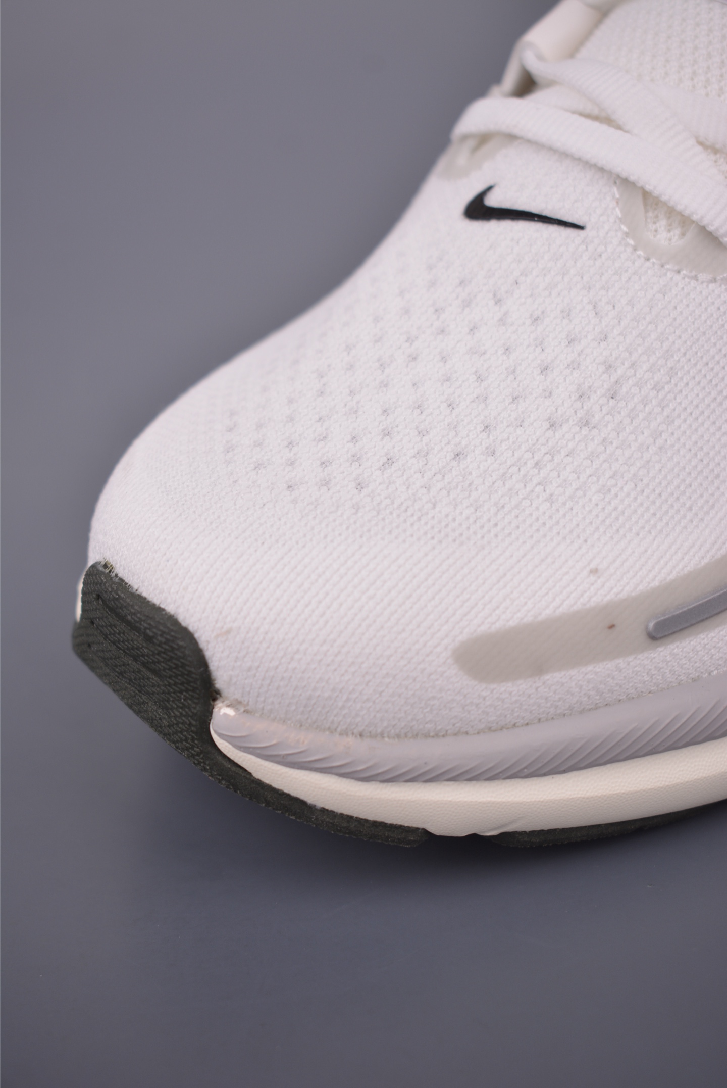 Nike Air Structure 26 White Running Shoes with Zoom Air Cushioning 6 i1756248994997 4229 0 5