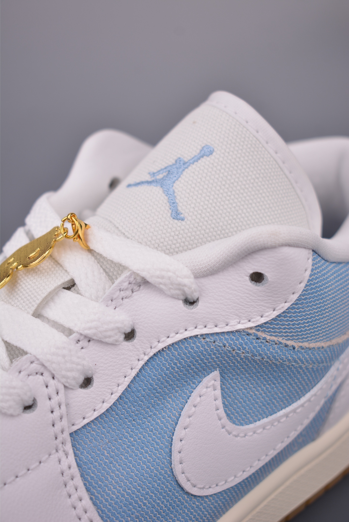 Air Jordan 1 Low Denim: Premium Craftsmanship, Original Bare Shoe Grade 8 i1756333266181 5187 0 6