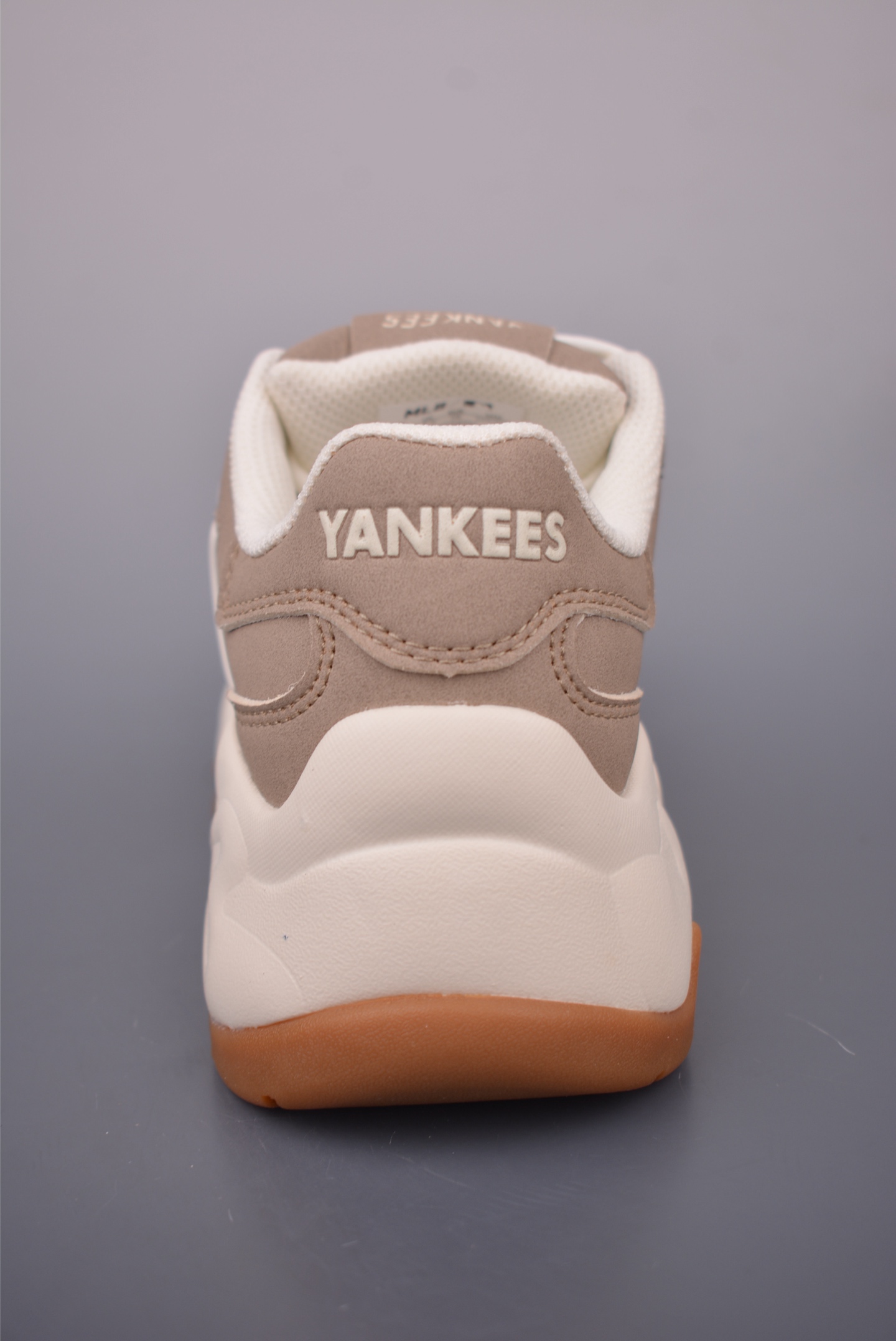 MLB Chunky Vintage Window New York Yankees Fashion Sneakers, Thick Sole 5 i1756333421980 5128 0 3