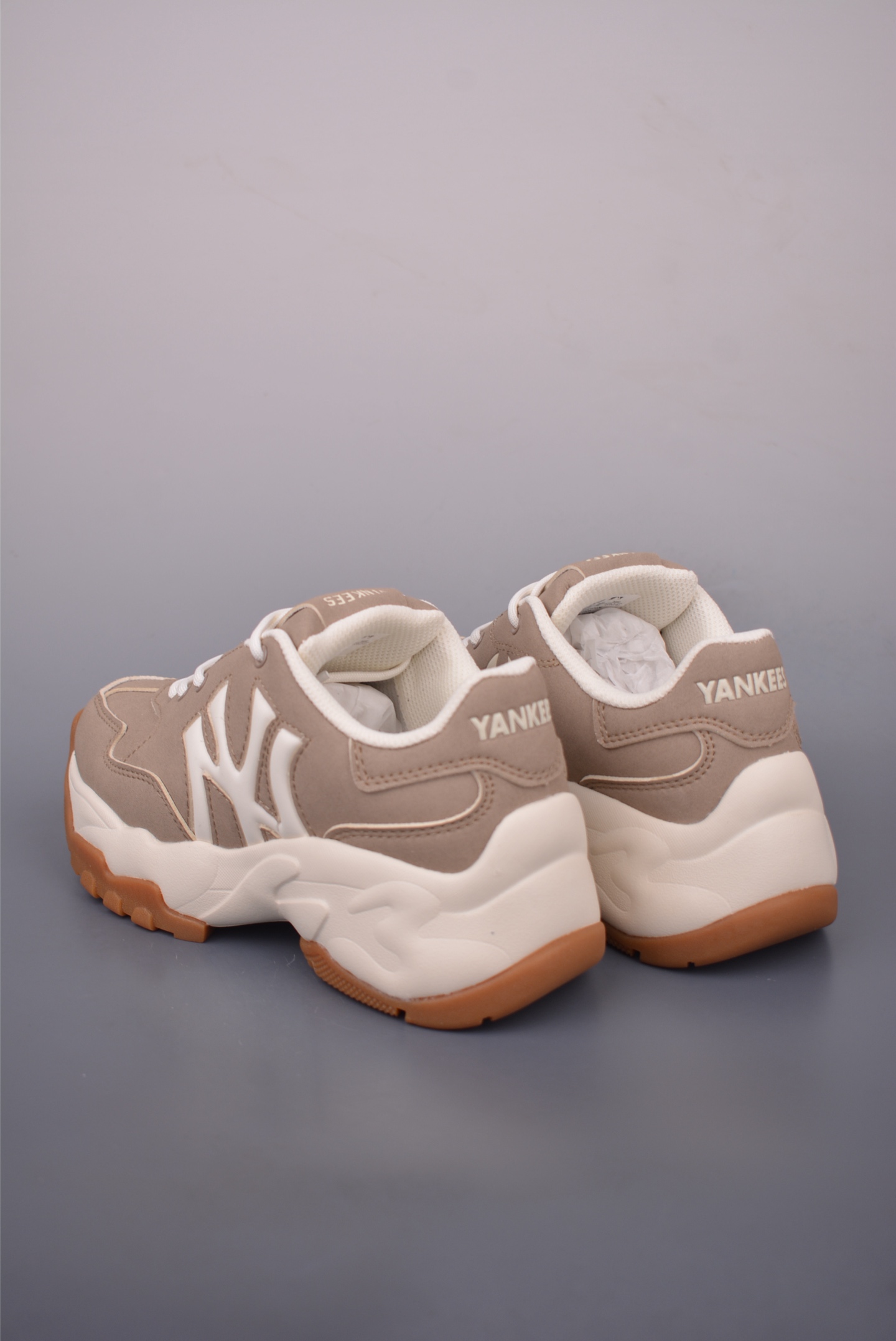 MLB Chunky Vintage Window New York Yankees Fashion Sneakers, Thick Sole 3 i1756333422118 1149 0 1