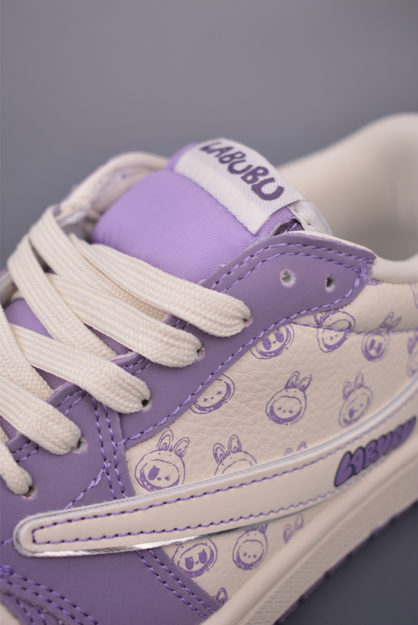 Fragment x Travis Scott x Labubu Air Jordan 1 Low 三方联名倒钩 LD2028-056