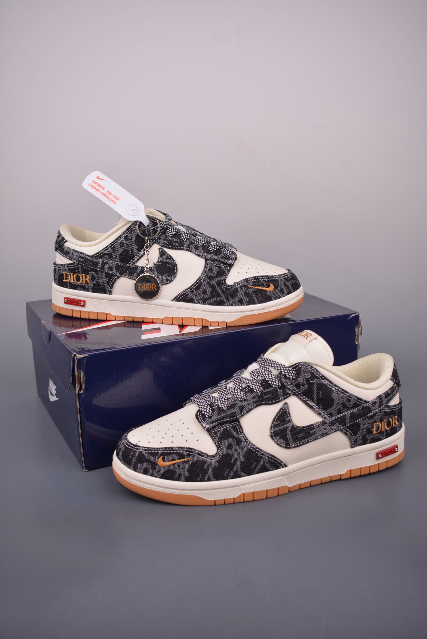 Nike SB Dunk Low Dior Collaboration - Premium Quality, Ultimate Style 18 i1756335783743 6248 0 4