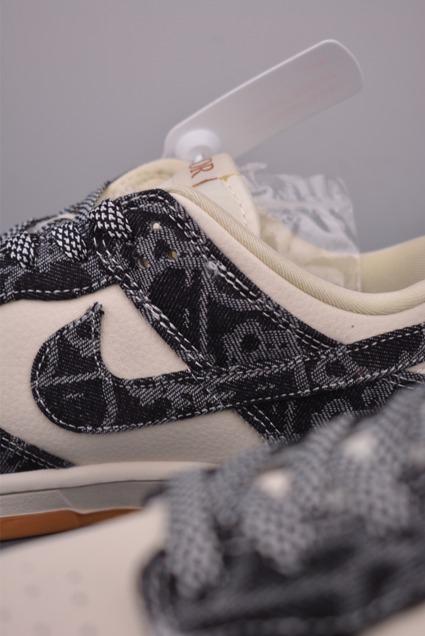 Nike SB Dunk Low Dior Collaboration - Premium Quality, Ultimate Style 21 i1756335783762 817 0 7