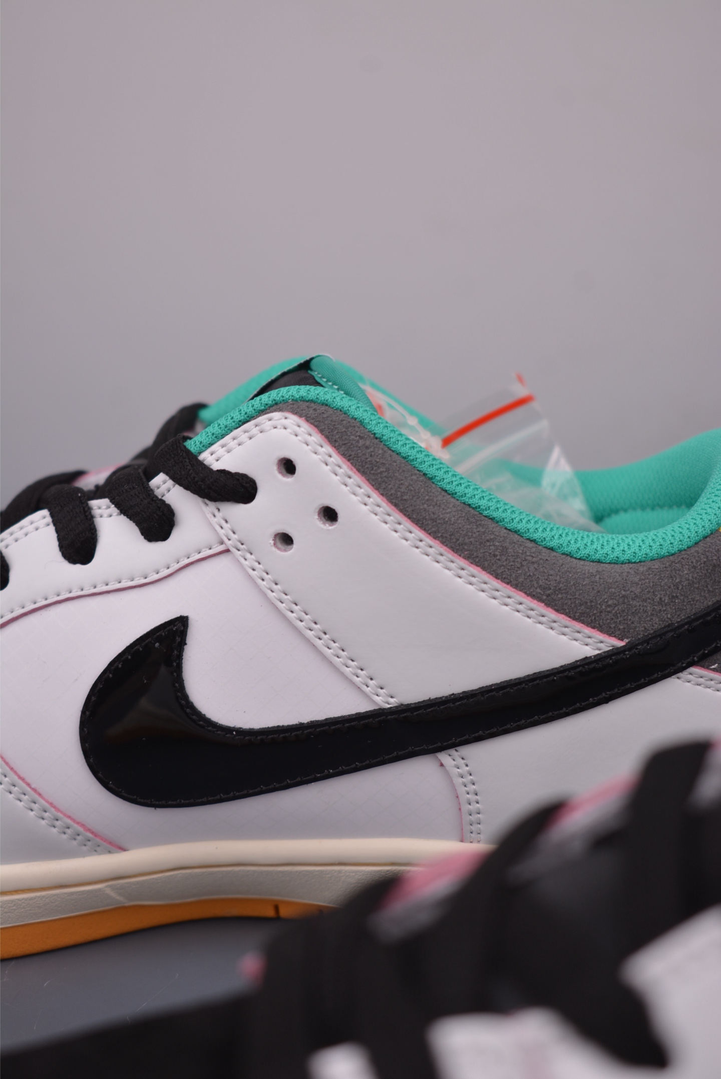 Nike SB Dunk Low Education First Edition - Premium Quality & Style 9 i1756335834492 2503 0 7