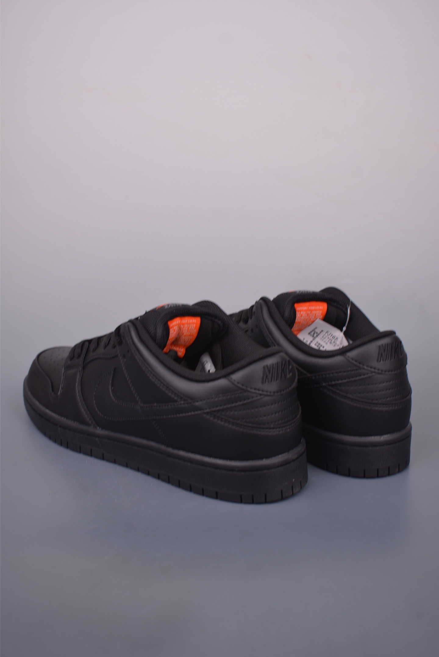 Nike SB Dunk Low Black Leather Sneakers Comfortable and Stylish Shoes 3 i1756335876666 3157 0 1
