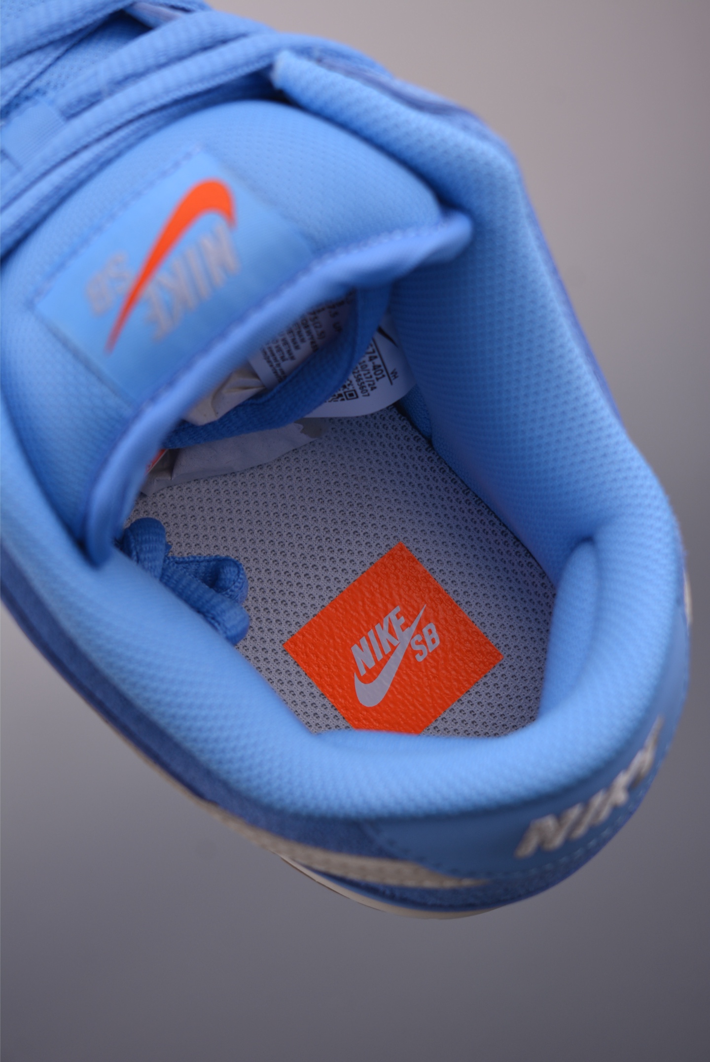 Nike SB Dunk Low Basketball Shoes Premium Leather, Breathable & Comfortable 10 i1756335899156 7966 0 8