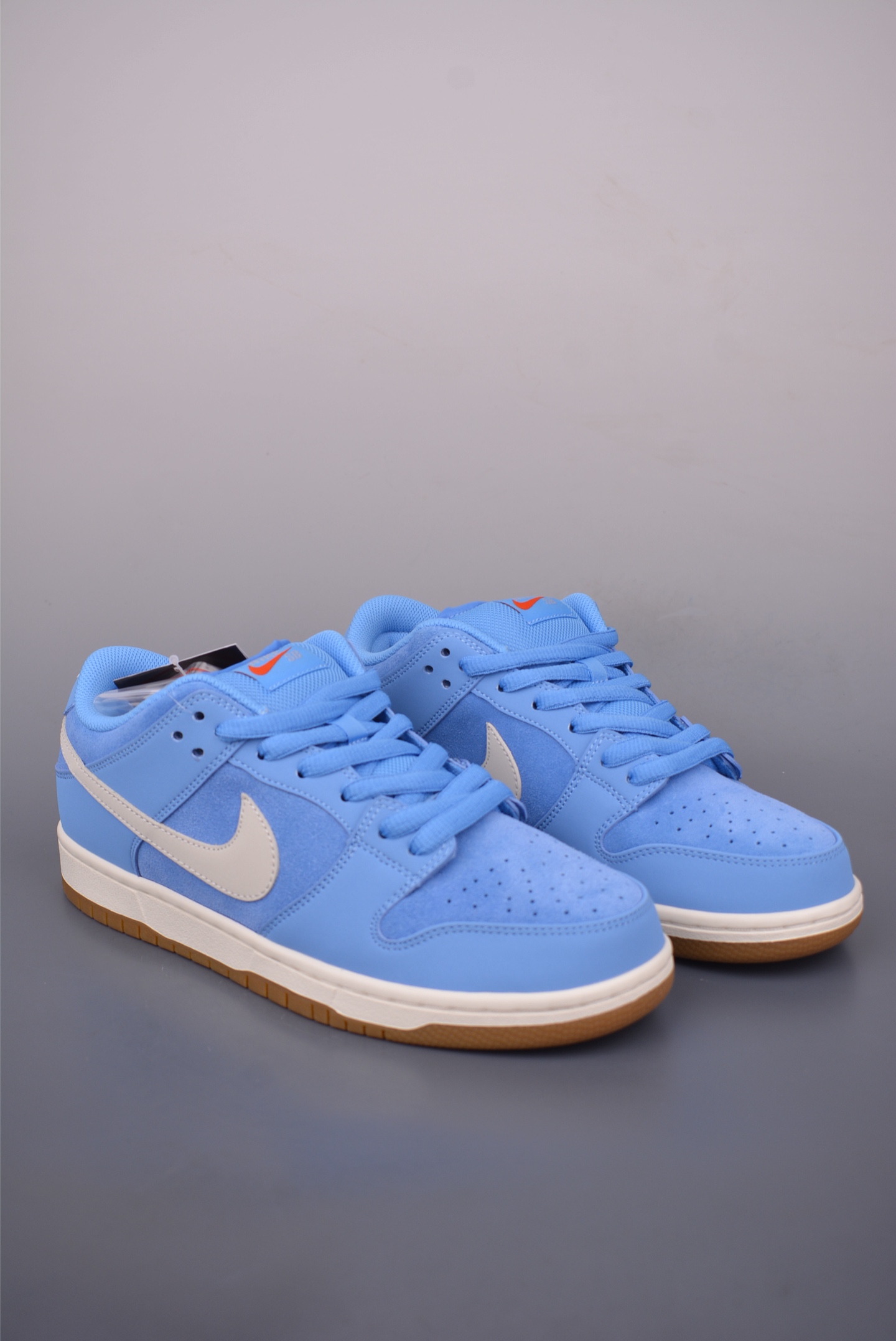 Nike SB Dunk Low Basketball Shoes Premium Leather, Breathable & Comfortable 2 i1756335900875 6513 0 0