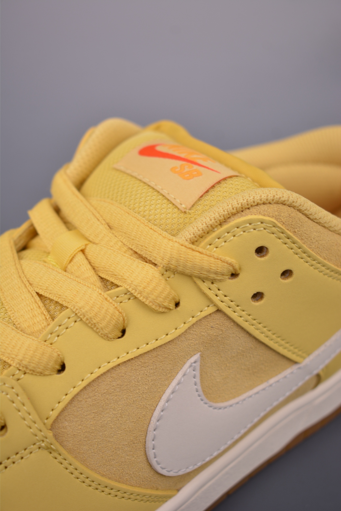 Nike SB Dunk Low Yellow Suede Leather Sneakers Athletic Shoes FJ1674 8 i1756336068773 7126 0 6