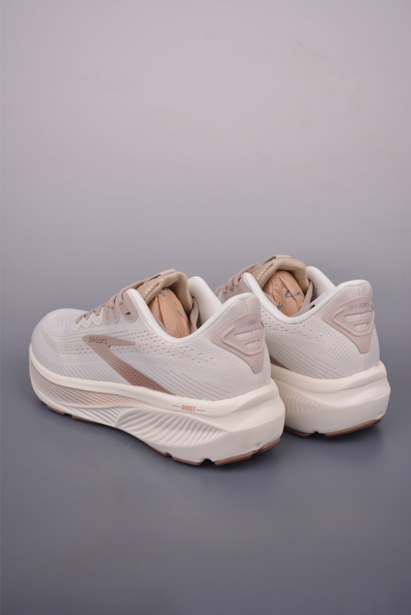 Brooks Ghost 17 Running Shoes: Lightweight, Breathable, and Cushioned for Comfort 2 i1756424368498 8055 0 1