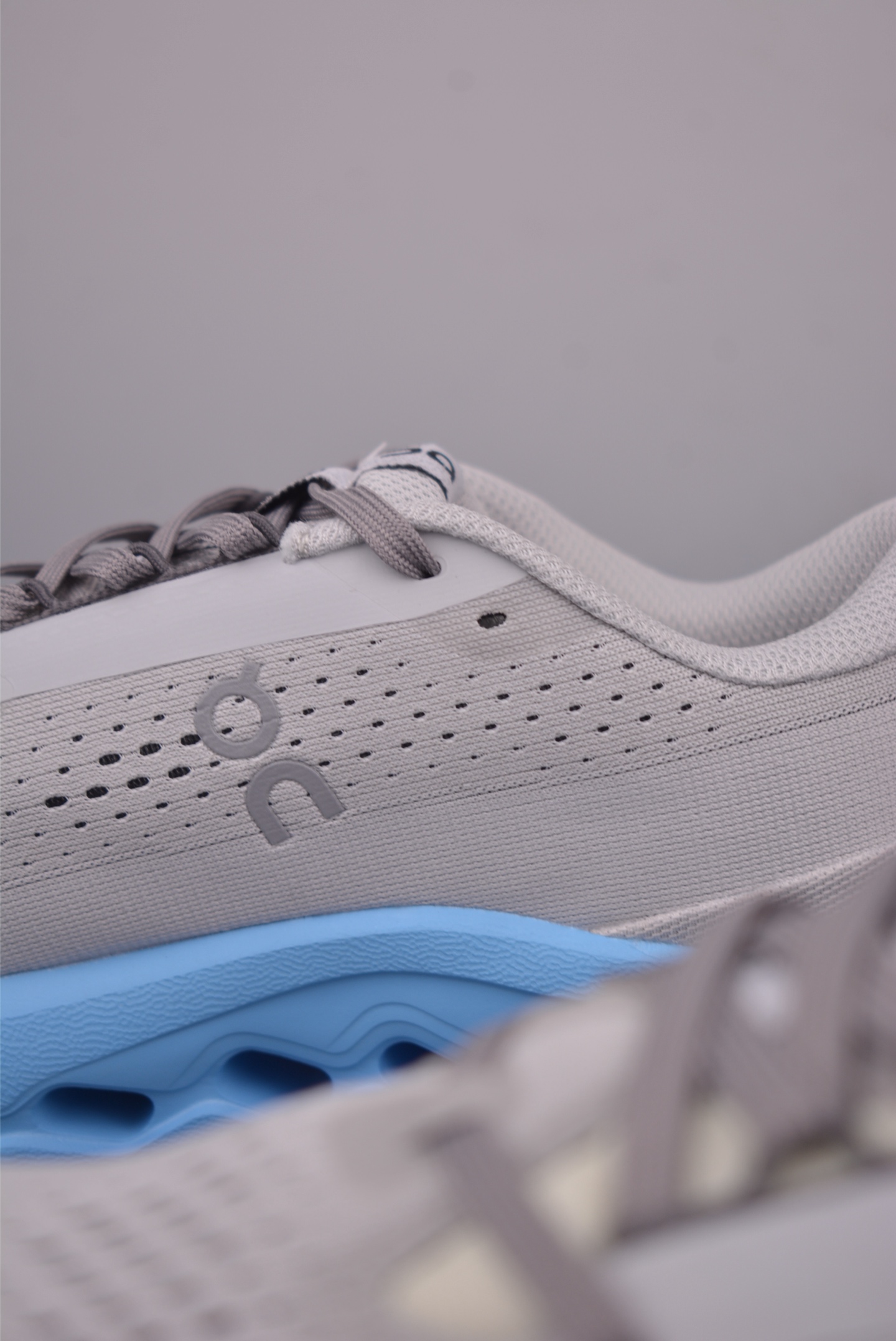 On Running Cloudsurfer Trail 2 - Outdoor Street Style Running Shoes 8 i1756424421305 2952 0 7