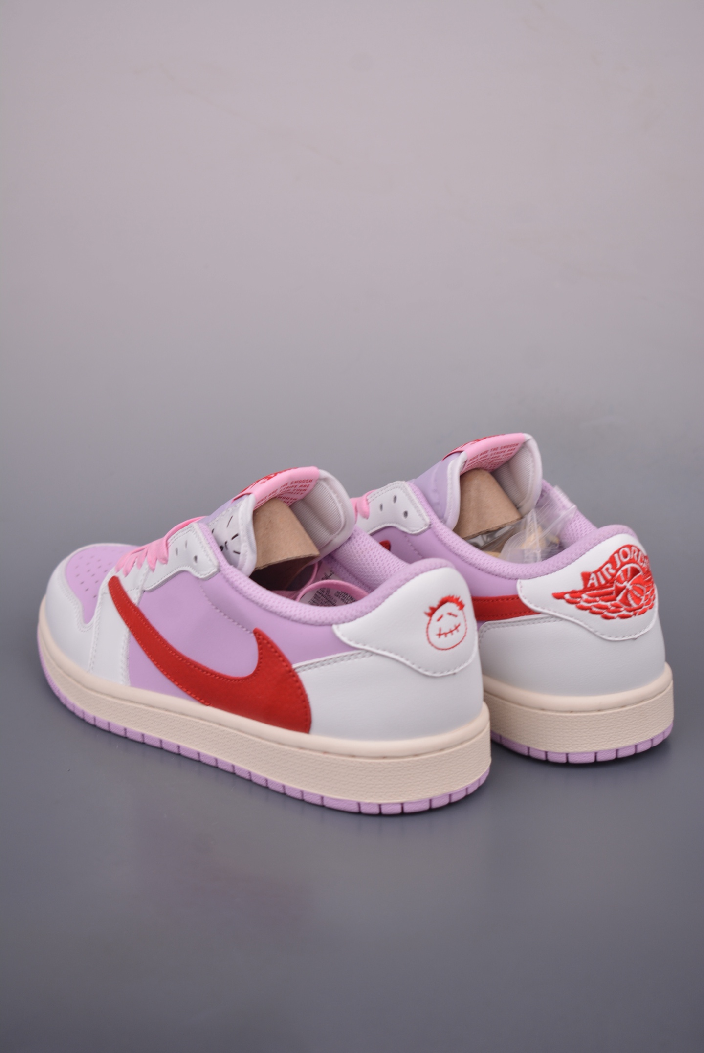Fragment x Travis Scott Air Jordan 1 Low Pink Shoes - Limited Edition 3 i1756424467296 6876 0 1