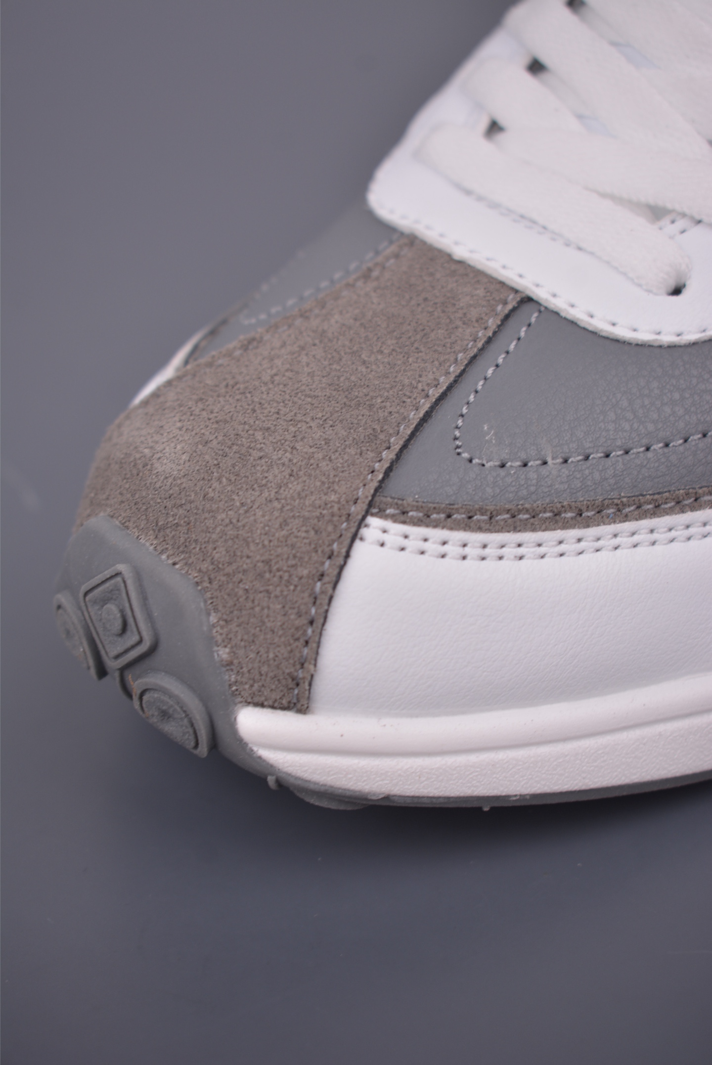 Descente CHRON RACER Retro Sneakers - Stylish, Comfortable, and Versatile Shoes 6 i1756424551757 6327 0 5