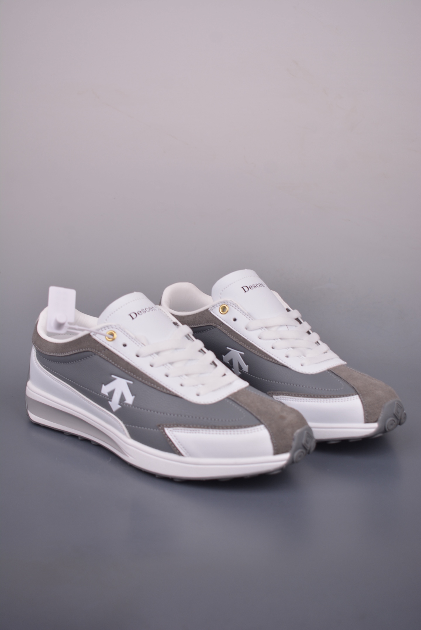 Descente CHRON RACER Retro Sneakers - Stylish, Comfortable, and Versatile Shoes 1 i1756424553479 9716 0 0