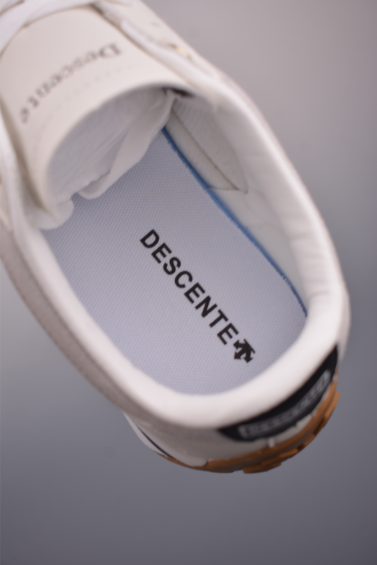 Descente CHRON RACER Retro Sneakers - Stylish, Comfortable, and Versatile 9 i1756424573694 4881 0 8