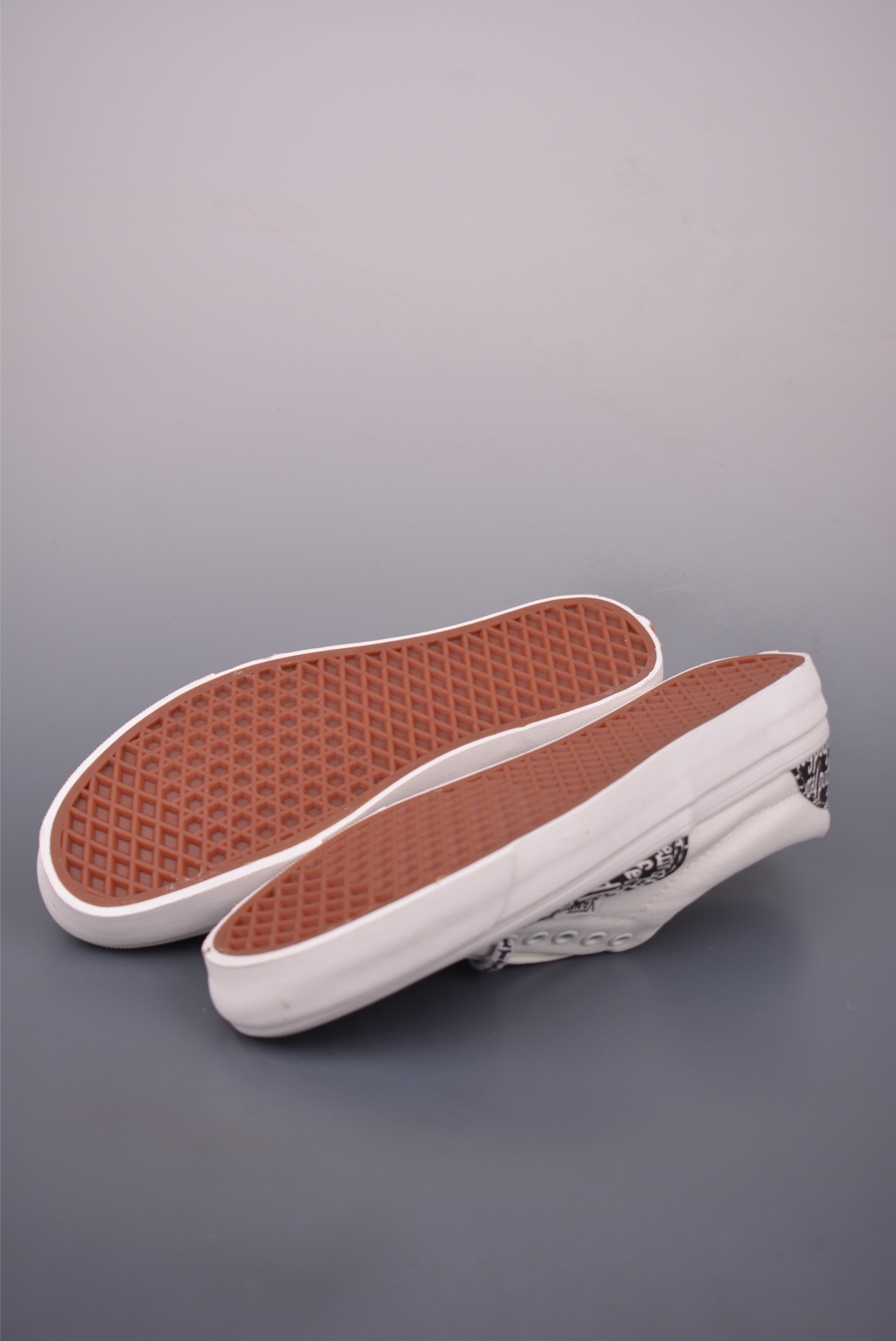 Vans Era 95 Fear of God White Sneakers Casual Vulcanized Shoes 4 i1756425406569 8400 0 2